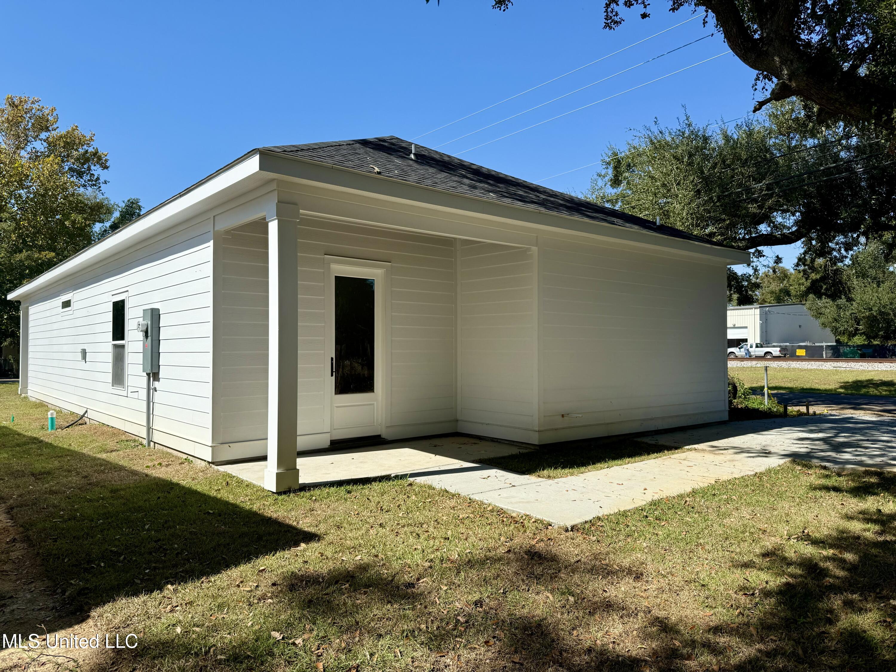 830 Reginault Avenue, Gulfport, Mississippi image 27