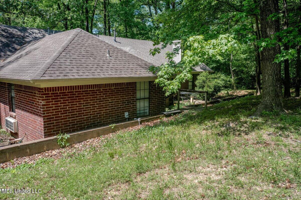 7488 Hickory Estates Drive, Walls, Mississippi image 35