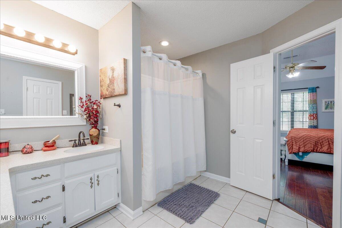 7488 Hickory Estates Drive, Walls, Mississippi image 17