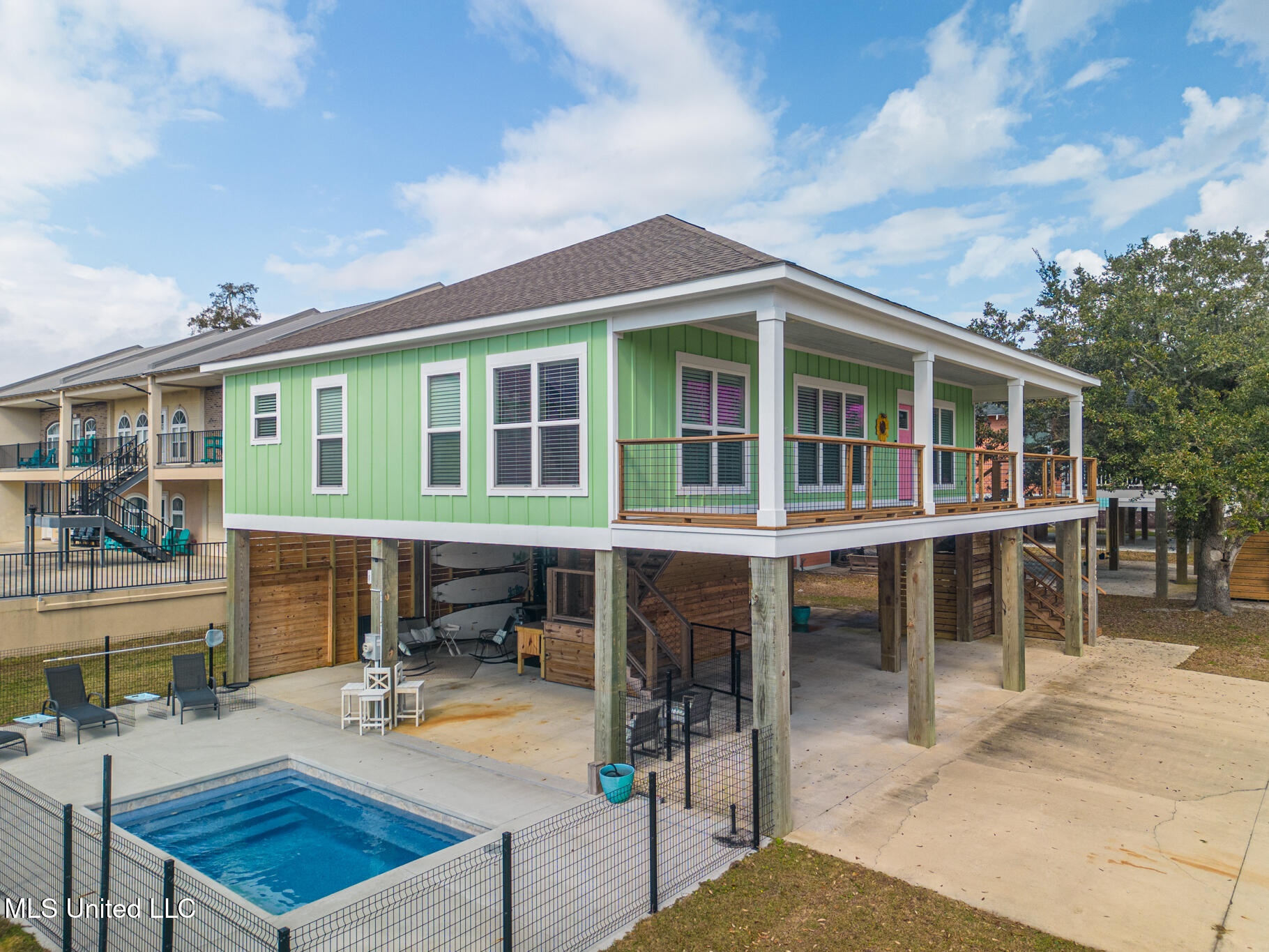 220 Oak Gardens Avenue, Long Beach, Mississippi image 2