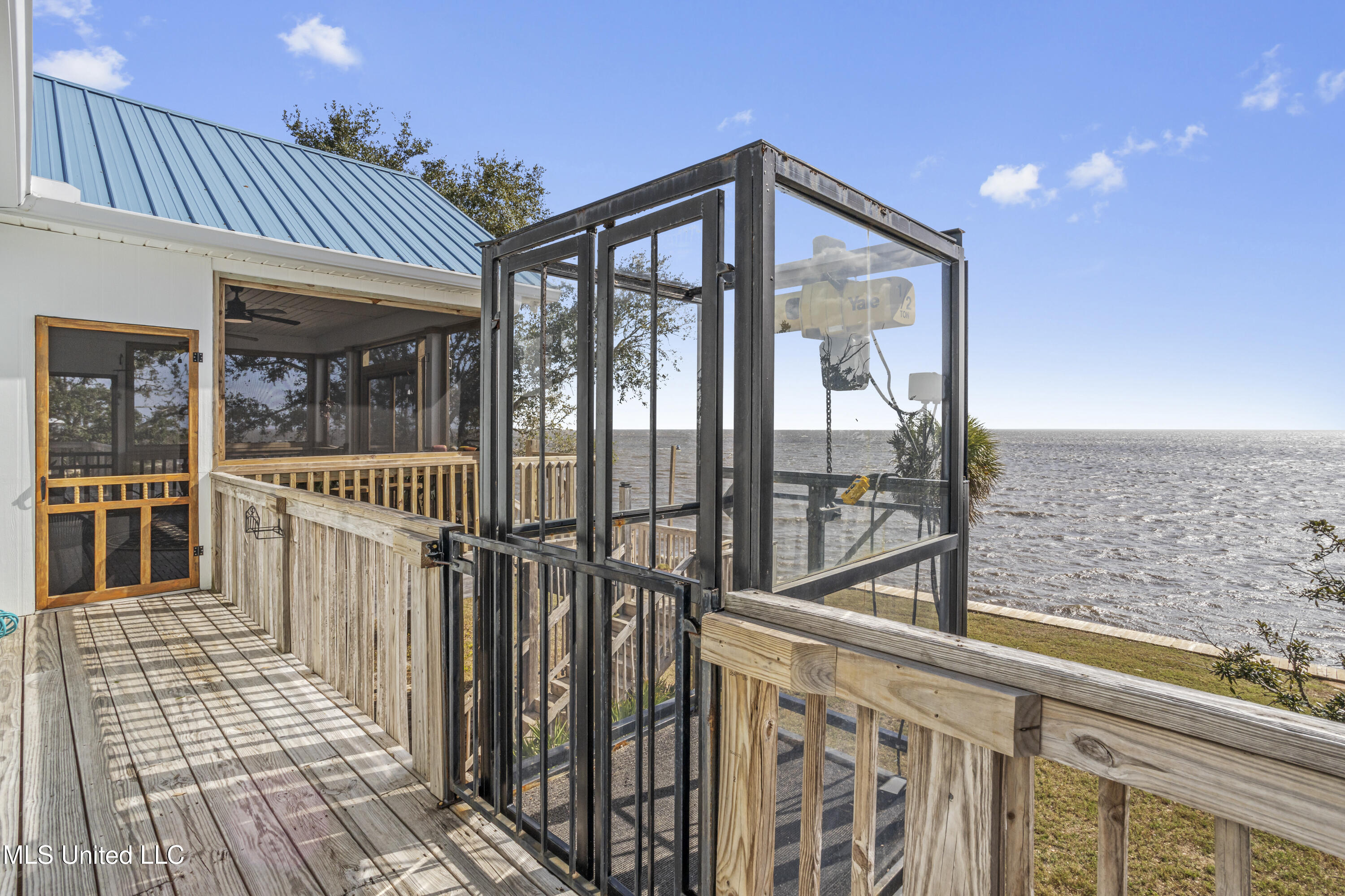 6013 Belle Fontaine Drive, Ocean Springs, Mississippi image 32