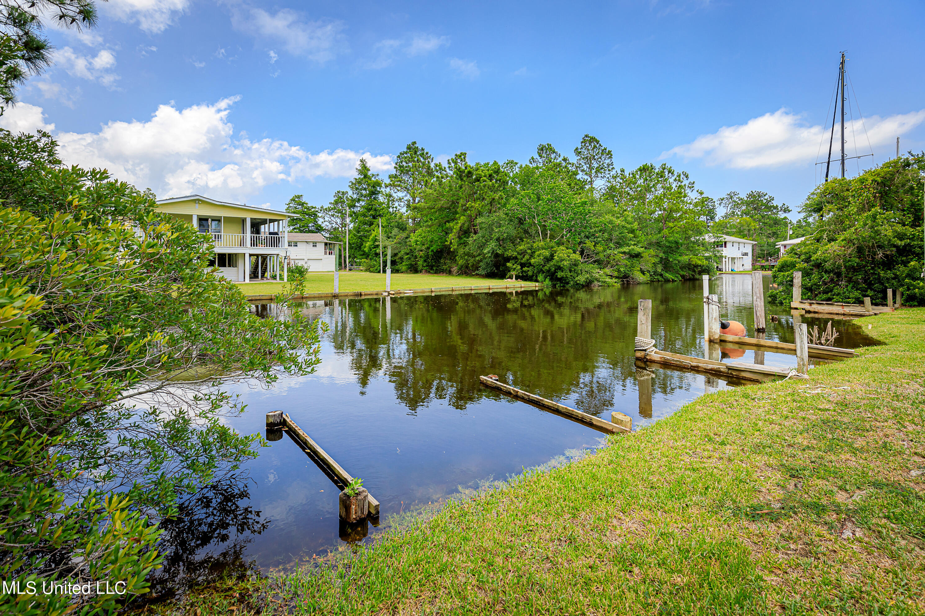 4014 Sailfish Street, Bay Saint Louis, Mississippi image 3