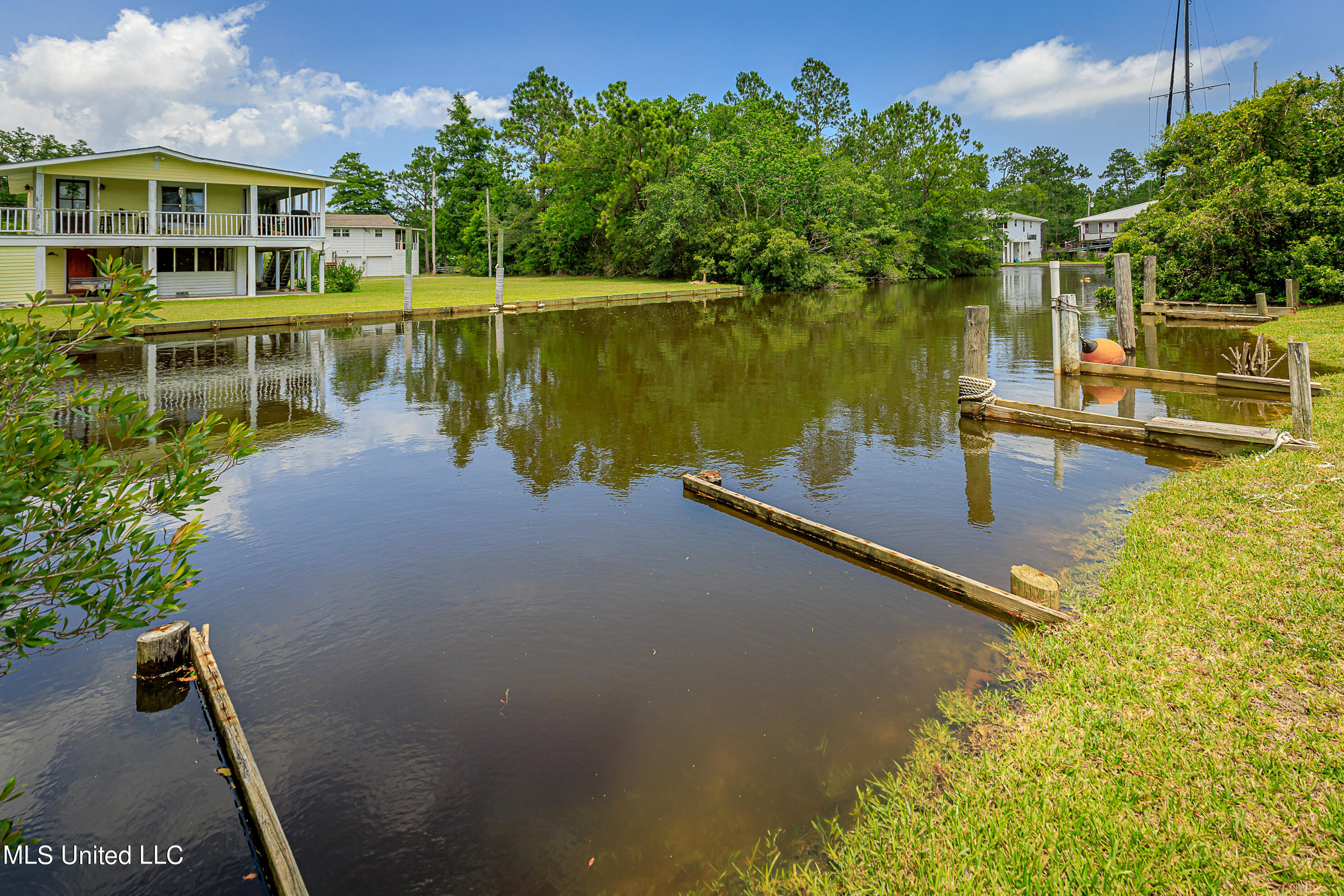 4014 Sailfish Street, Bay Saint Louis, Mississippi image 4