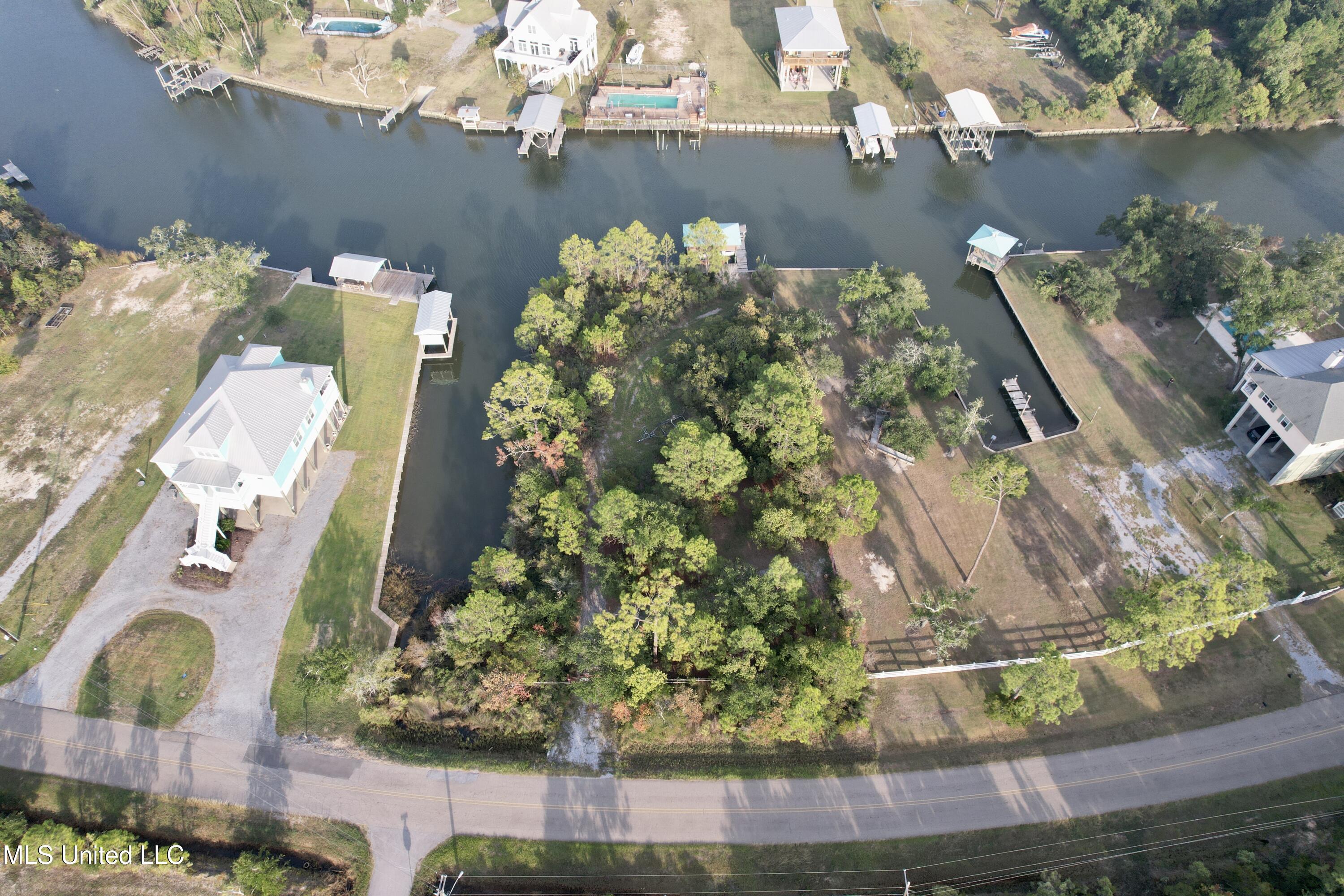 112 Ponce De Leon Boulevard, Pass Christian, Mississippi image 6
