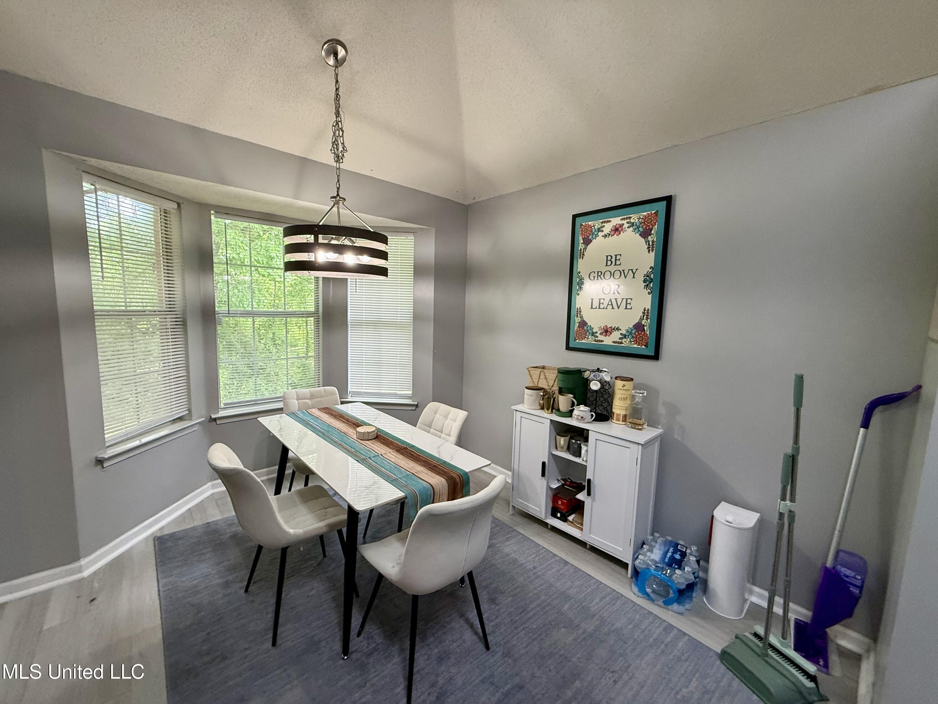 6108 Kingsview Drive, Horn Lake, Mississippi image 3