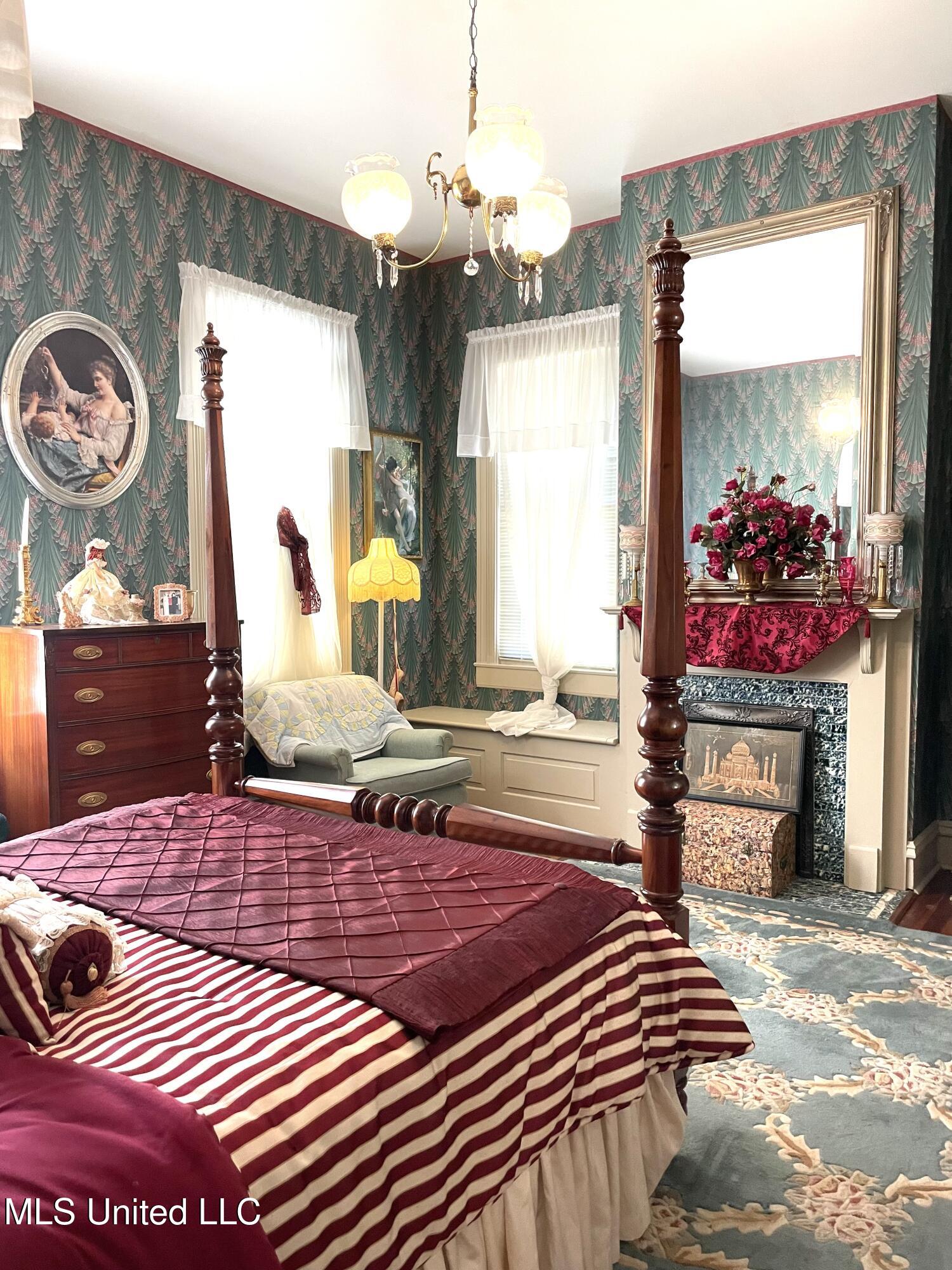 300 Arlington Avenue, Natchez, Mississippi image 33