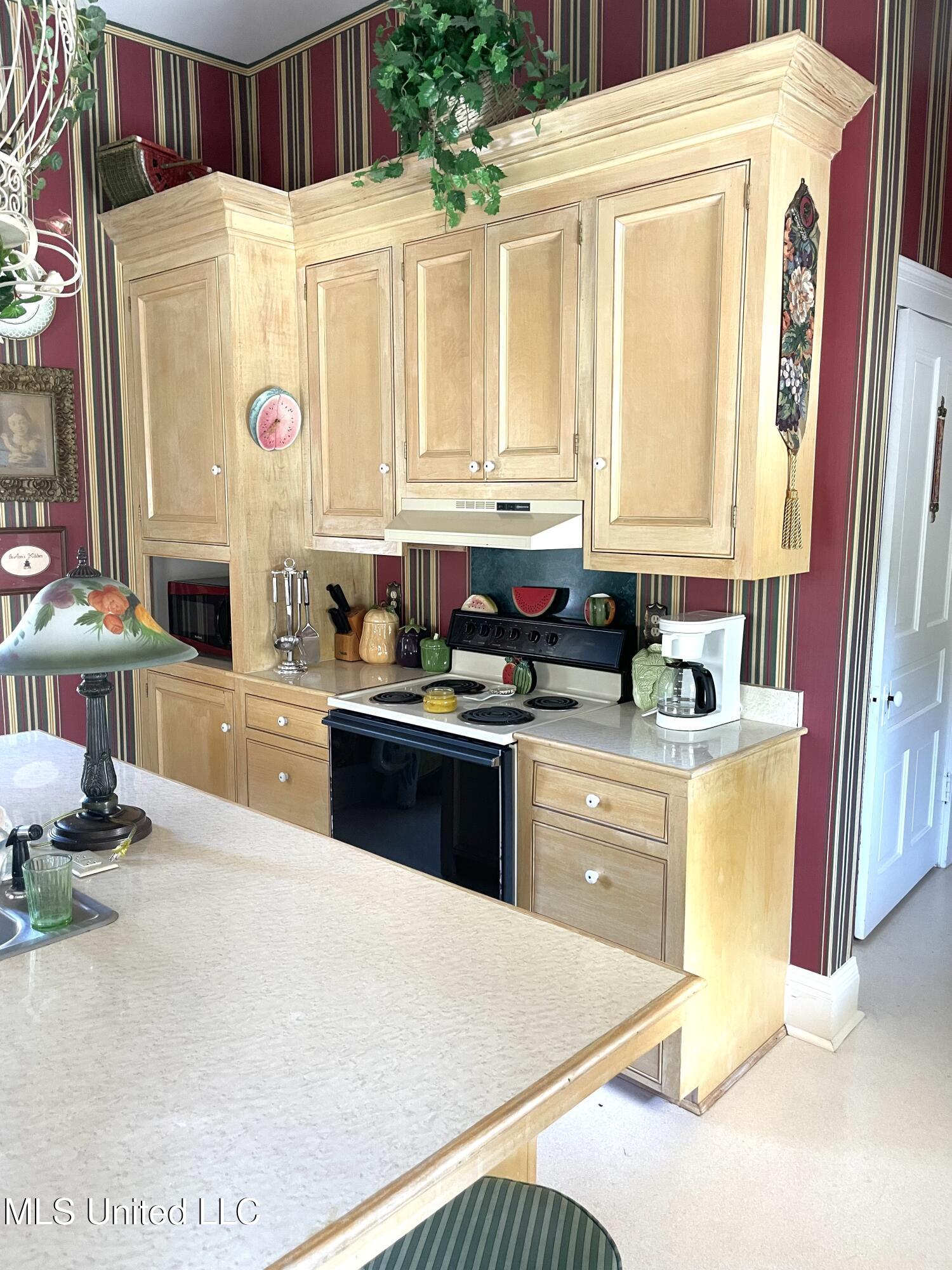 300 Arlington Avenue, Natchez, Mississippi image 27