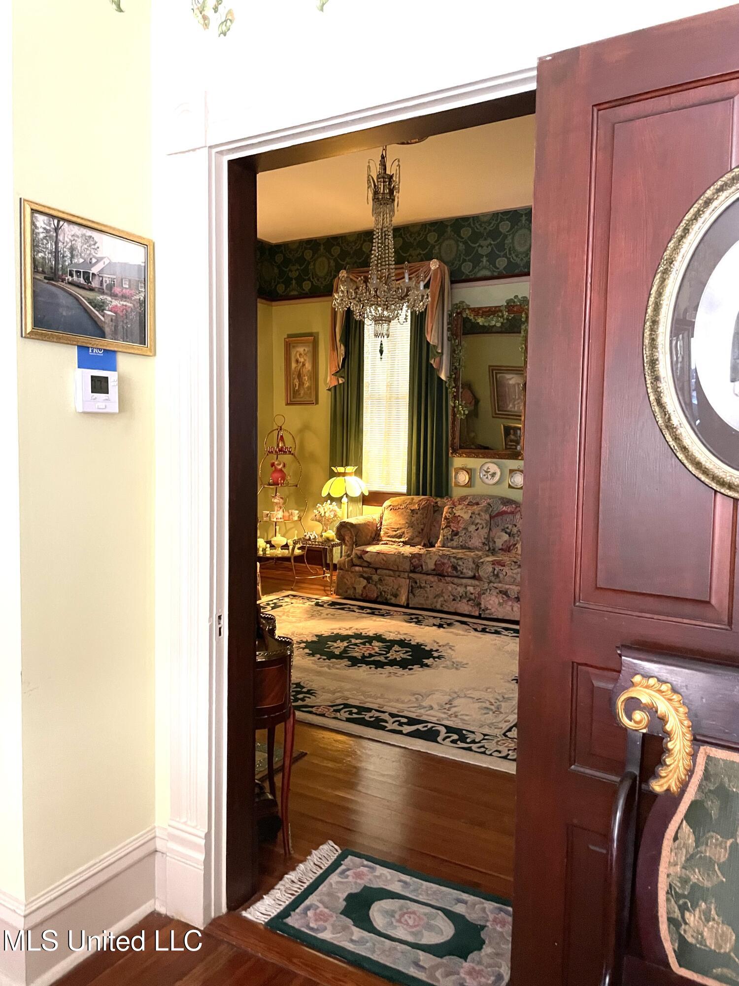 300 Arlington Avenue, Natchez, Mississippi image 12