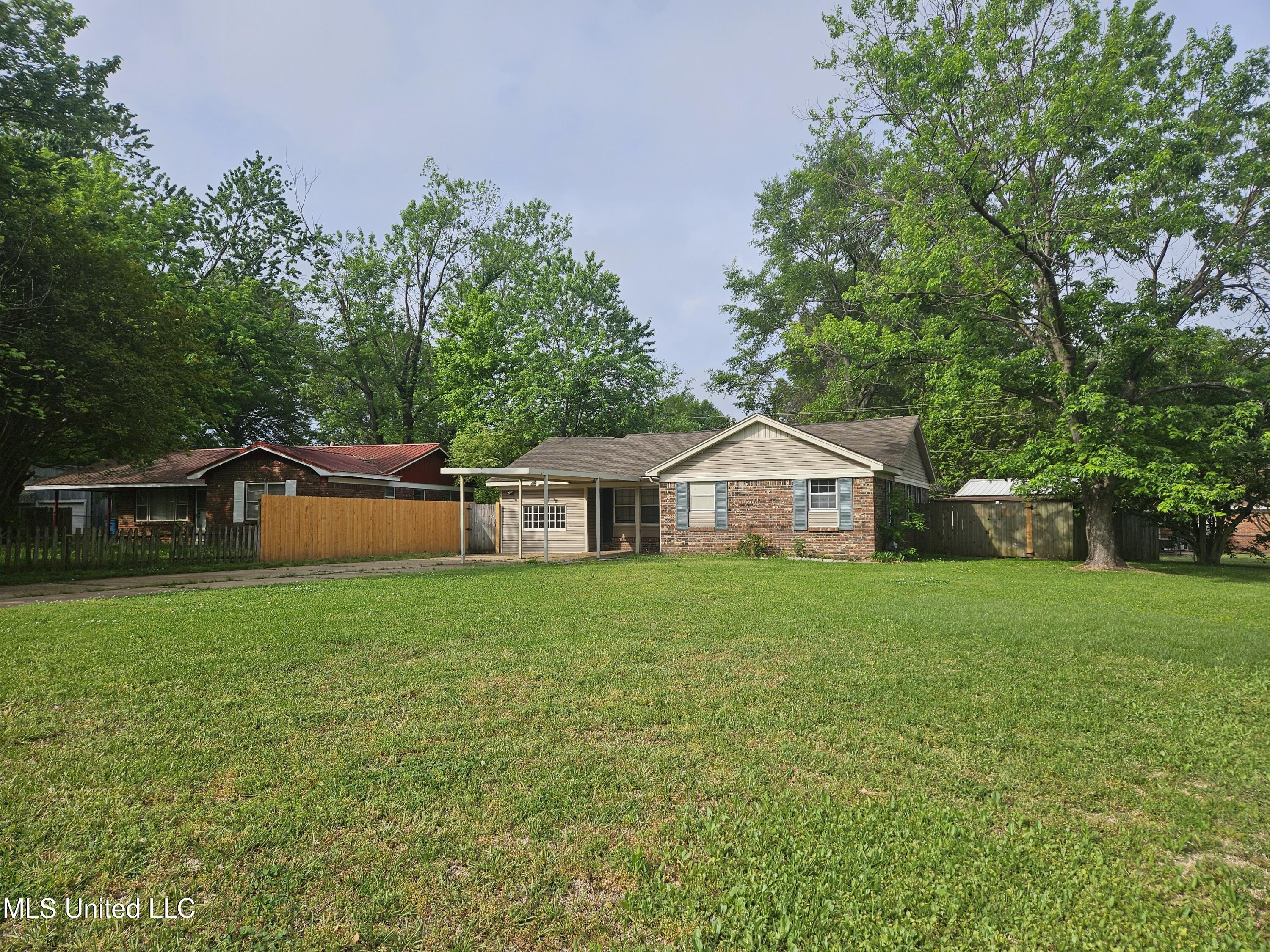8505 W Southaven Circle, Southaven, Mississippi image 18