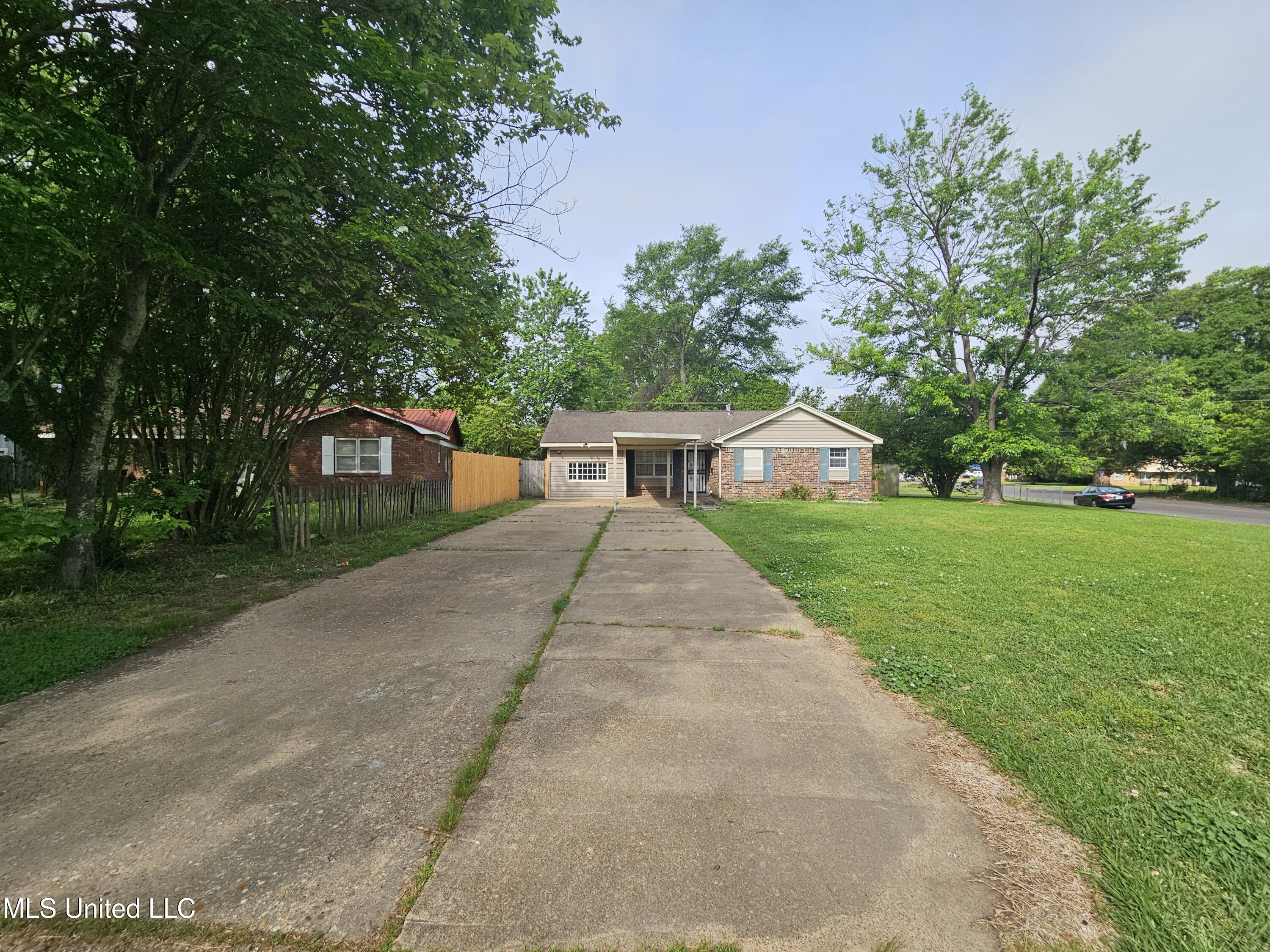 8505 W Southaven Circle, Southaven, Mississippi image 26