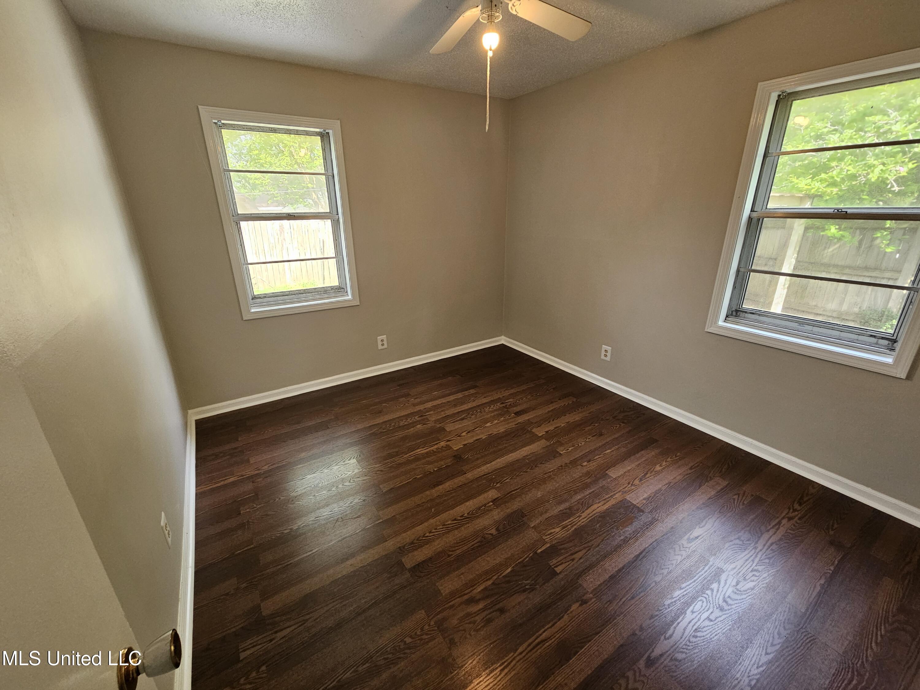 8505 W Southaven Circle, Southaven, Mississippi image 15