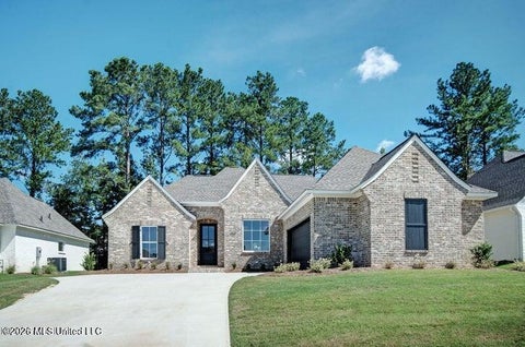 Homes For Sale - 129 Herons Bay Circle<br/> Madison County, Madison, MS 39110