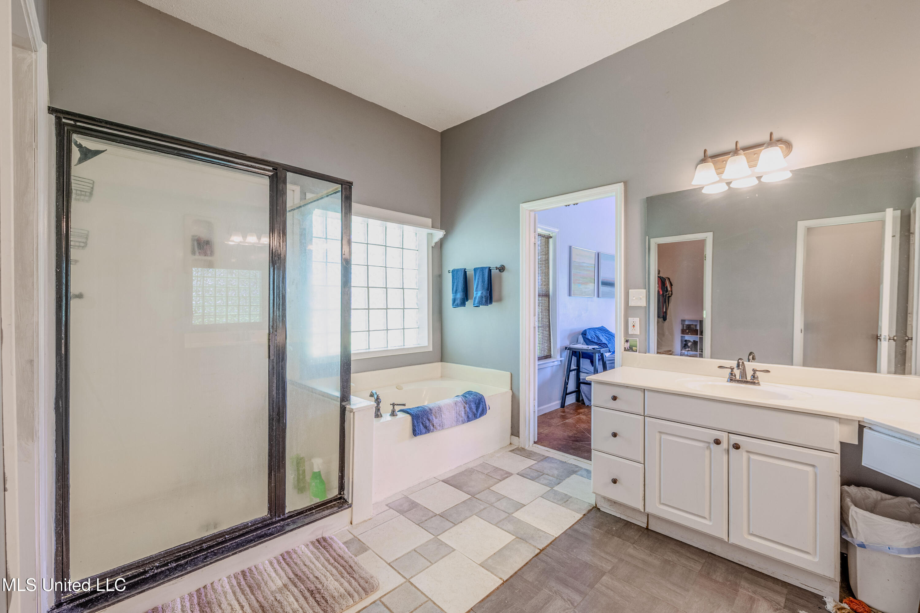 650 Fairway Drive, Hernando, Mississippi image 18