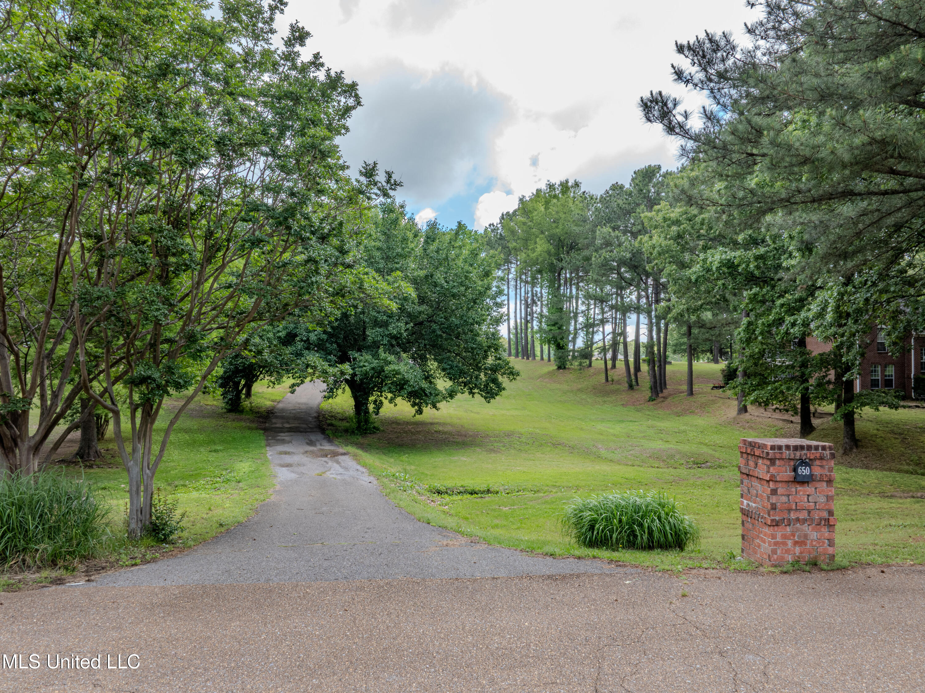 650 Fairway Drive, Hernando, Mississippi image 33