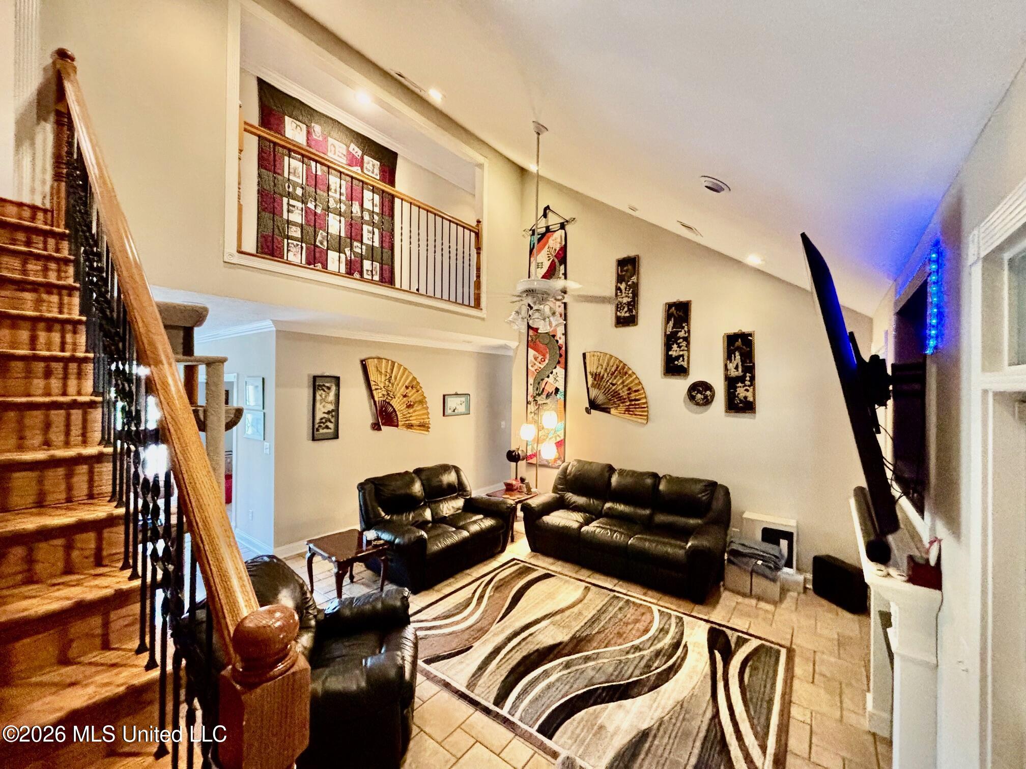 95 Pearl View Circle