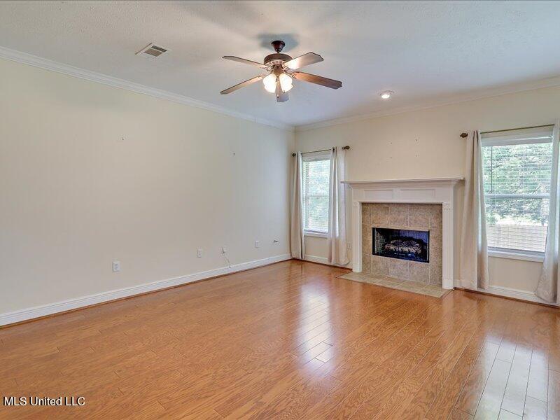 131 Susan Lane, Brandon, Mississippi image 5