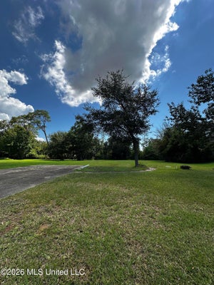 702 SAINT MARY ST, PASCAGOULA, MS 39581 - Image 46da01cfb55f4e1333566f04f9be43da/2830244391
