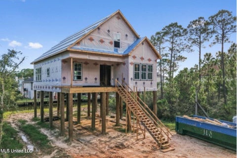 Homes For Sale - 410 Orange Street<br/> Pass Christian, MS 39571