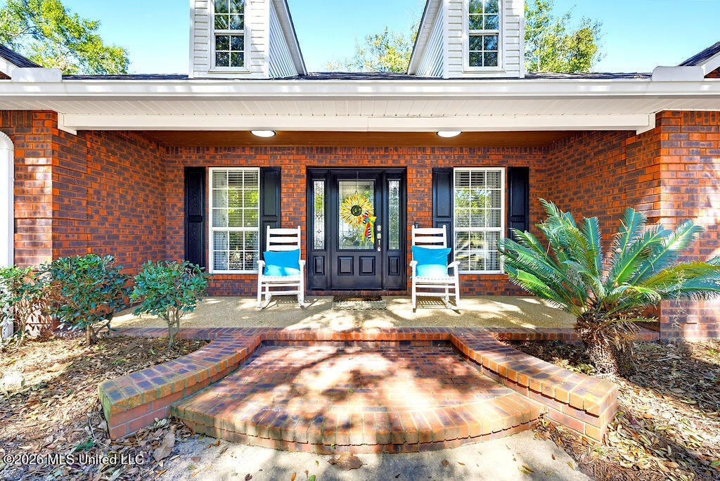 816 Powells Point Drive
