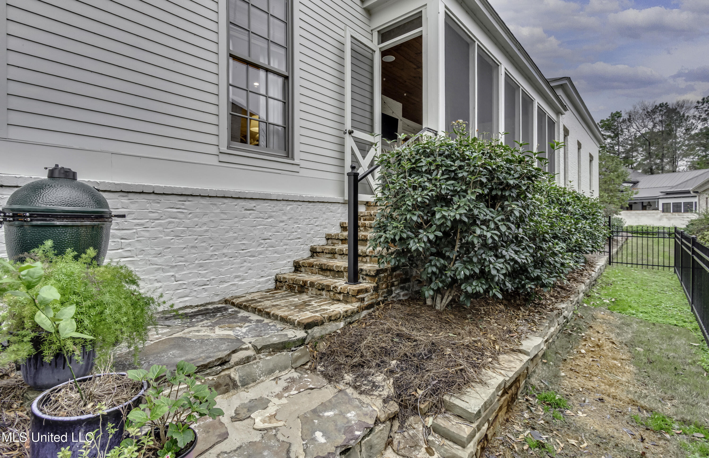 Madison, Mississippi 39110, United States, 3 Bedrooms Bedrooms, ,4 BathroomsBathrooms,Residential,Active,254890