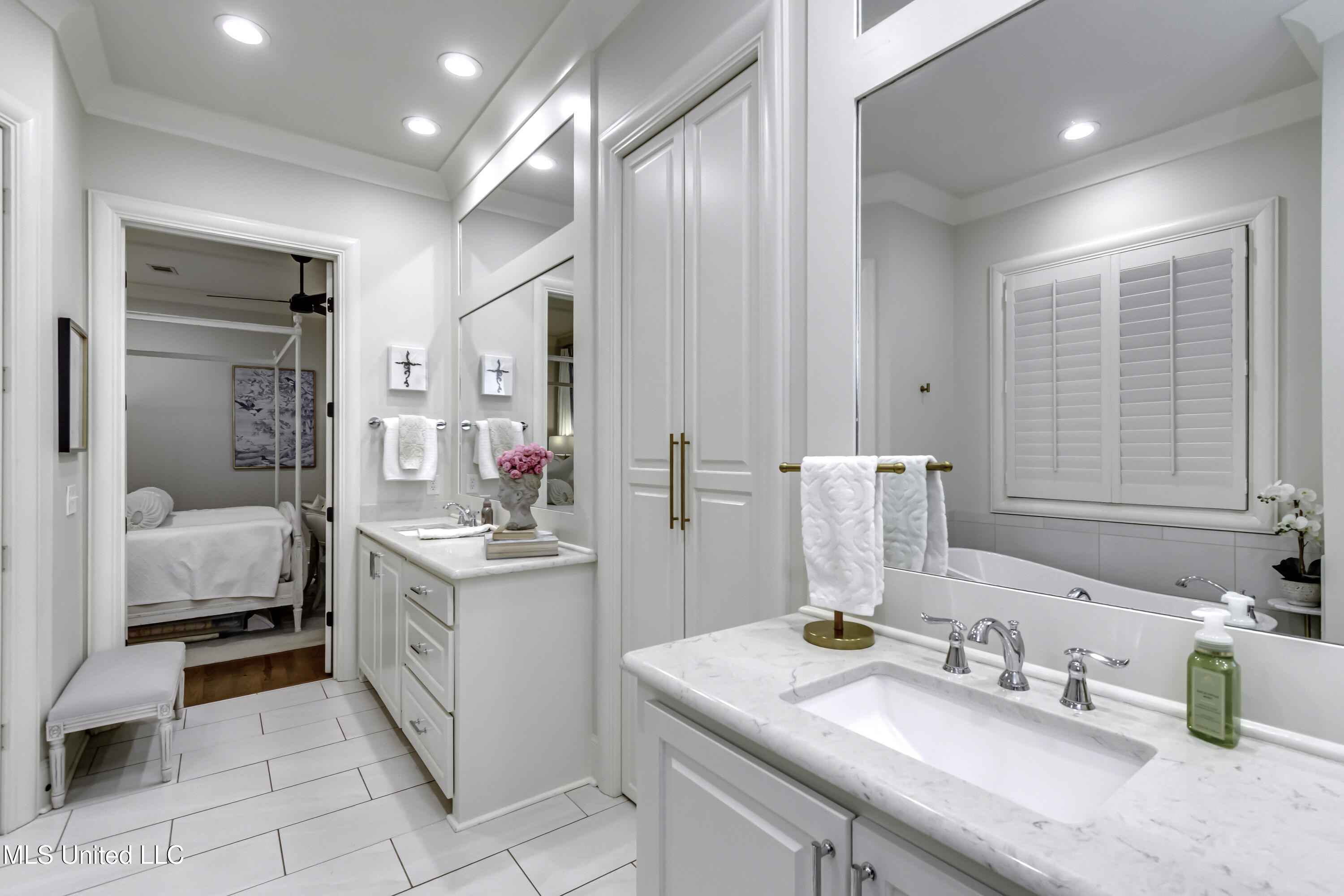 Madison, Mississippi 39110, United States, 3 Bedrooms Bedrooms, ,4 BathroomsBathrooms,Residential,Active,254890