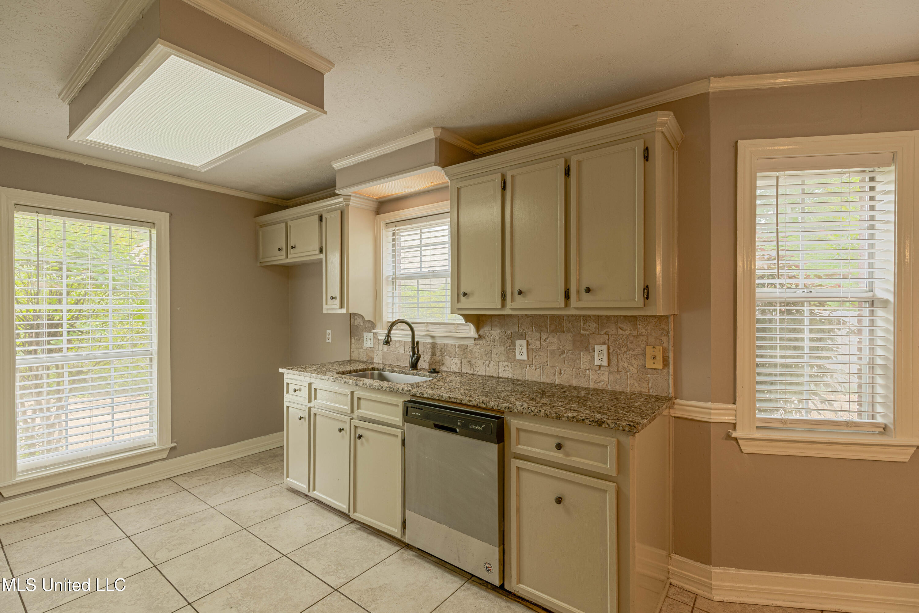 303 Colonial Drive, Madison, Mississippi image 13