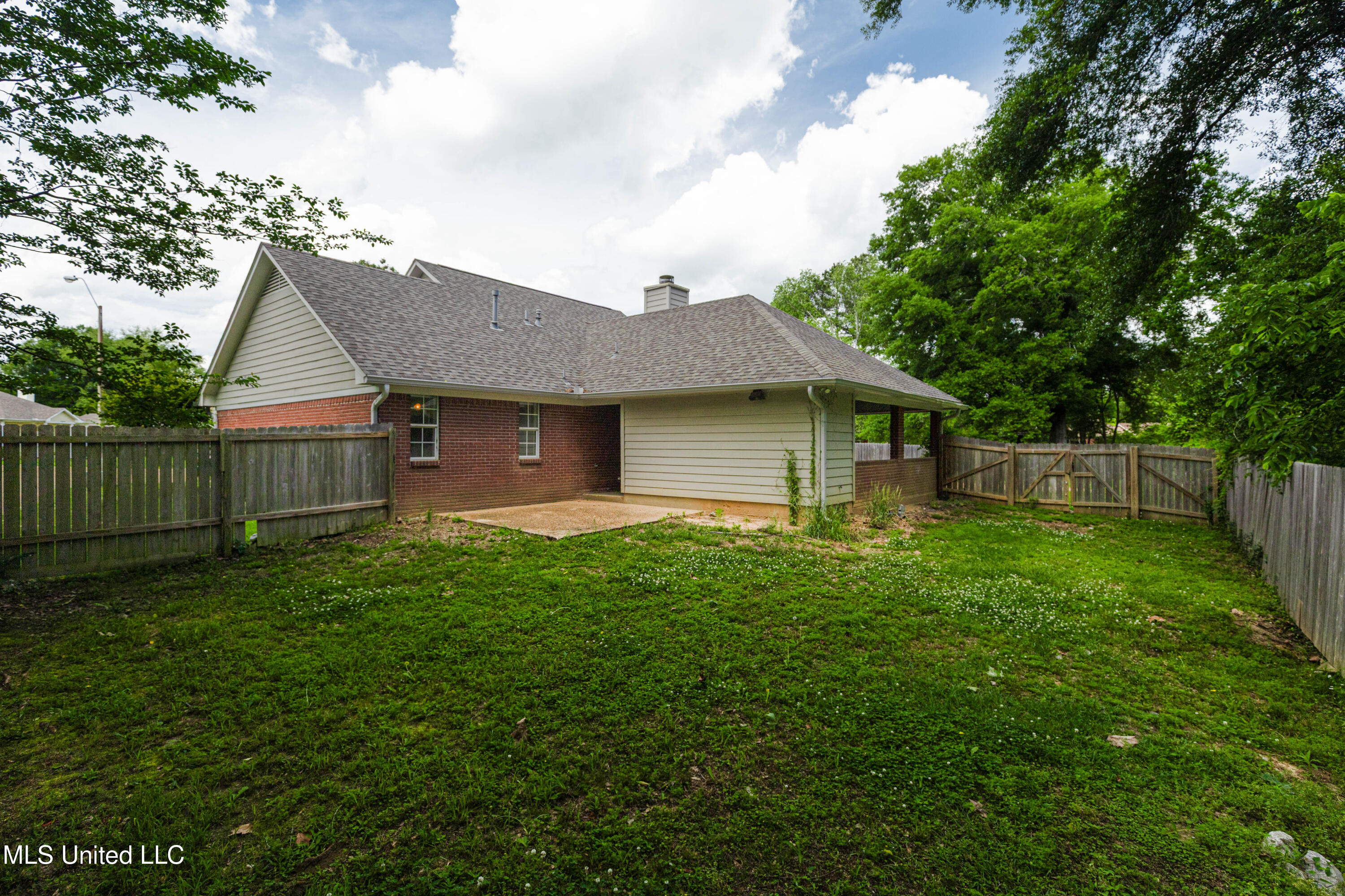 303 Colonial Drive, Madison, Mississippi image 38
