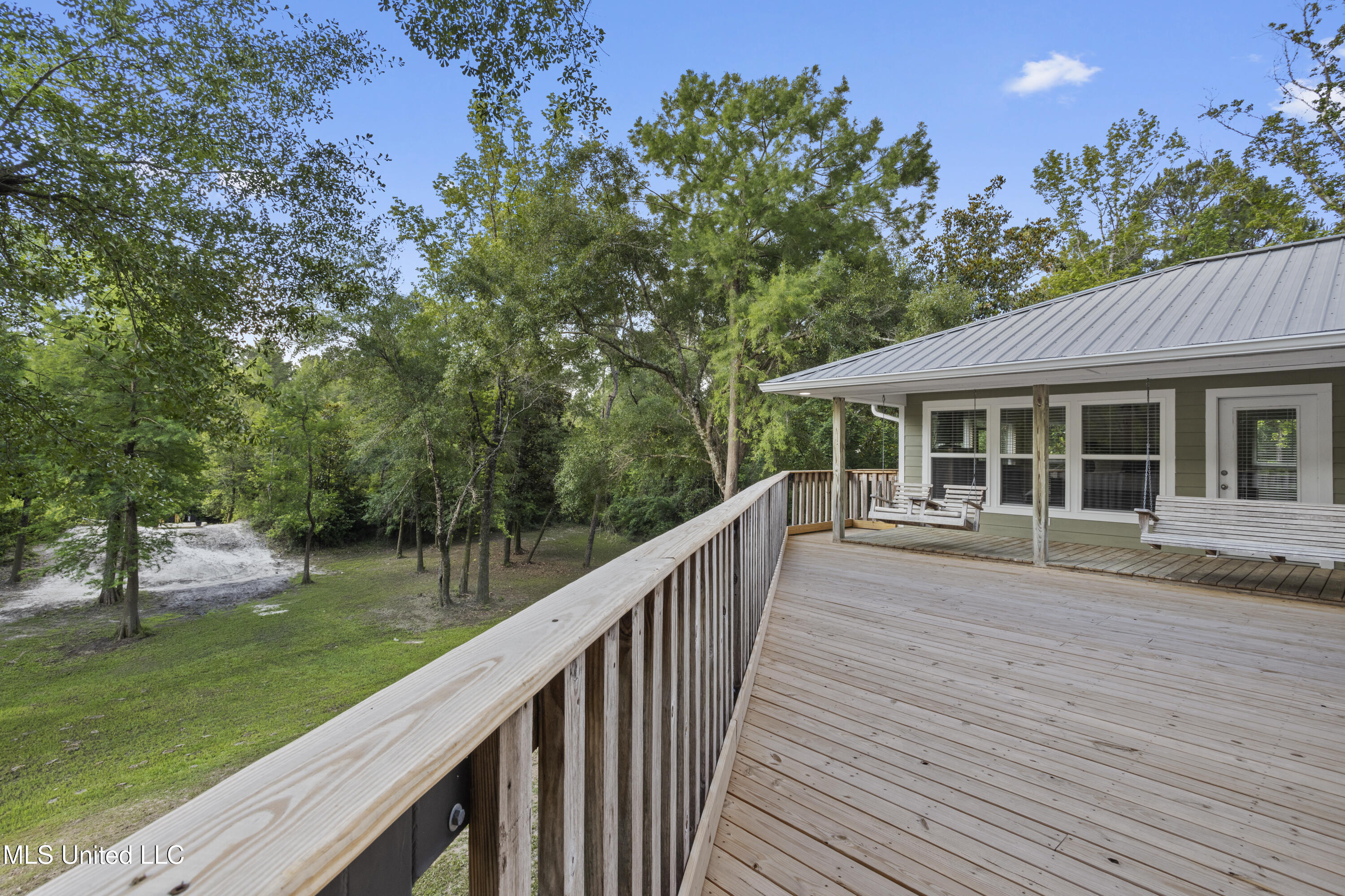 5297 Tuxachanie Drive, Biloxi, Mississippi image 4