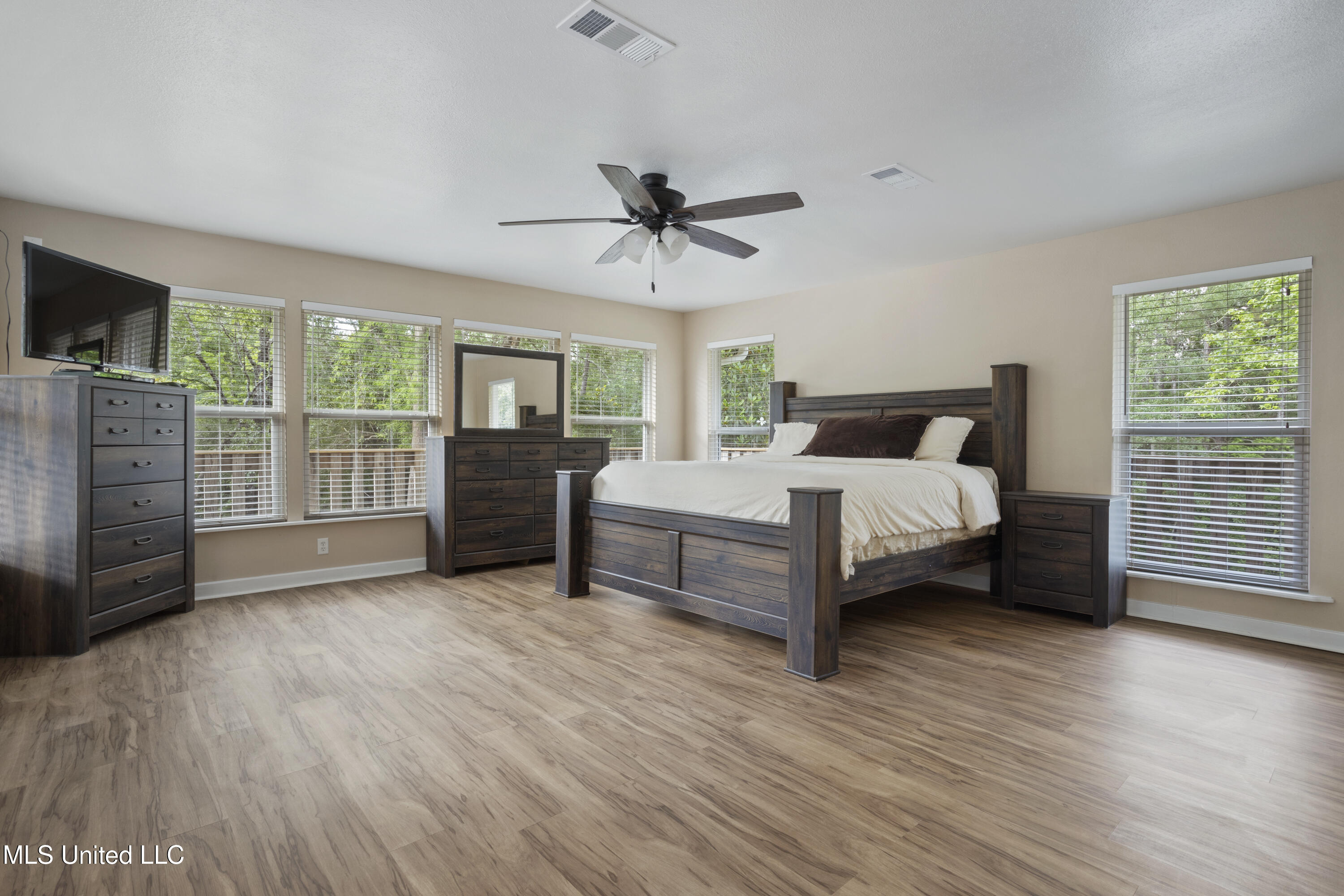 5297 Tuxachanie Drive, Biloxi, Mississippi image 16