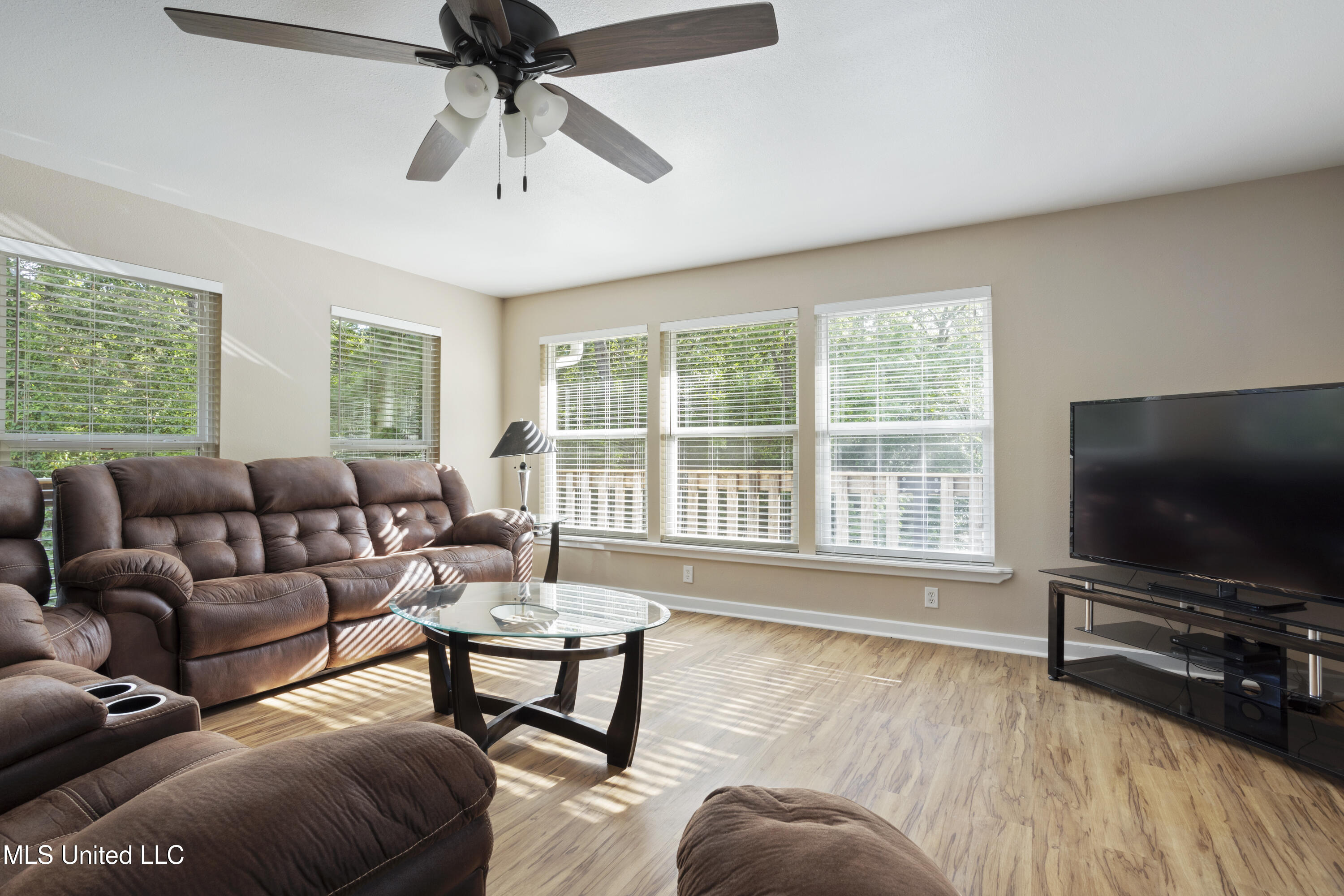 5297 Tuxachanie Drive, Biloxi, Mississippi image 7
