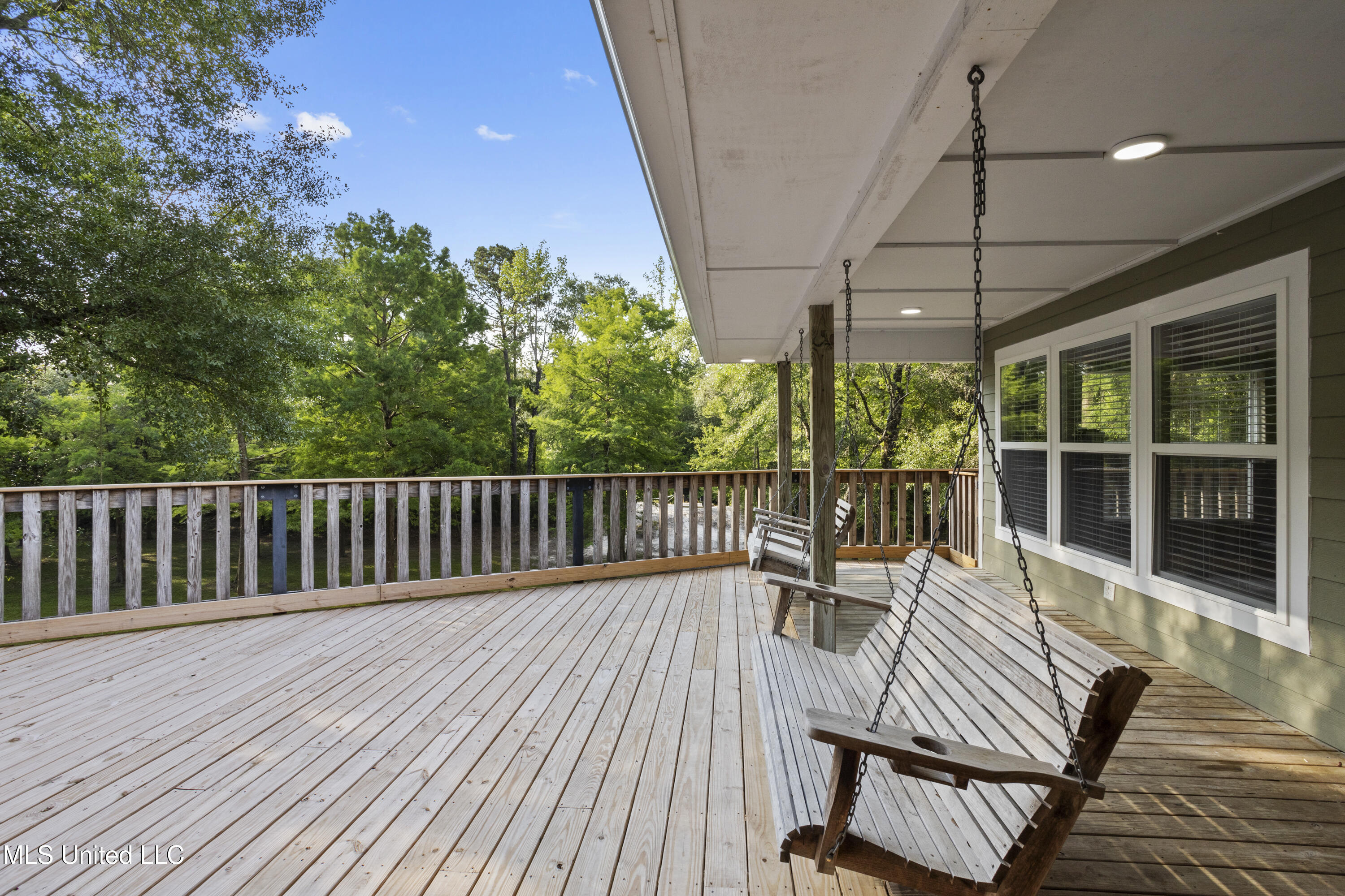 5297 Tuxachanie Drive, Biloxi, Mississippi image 3