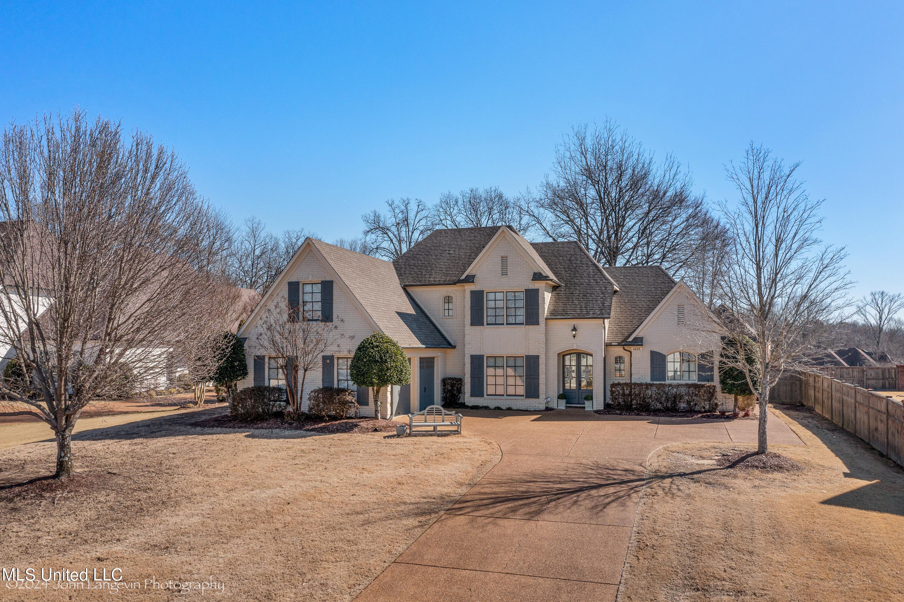 4693 Spring Meadow Cove, Olive Branch, Mississippi image 1