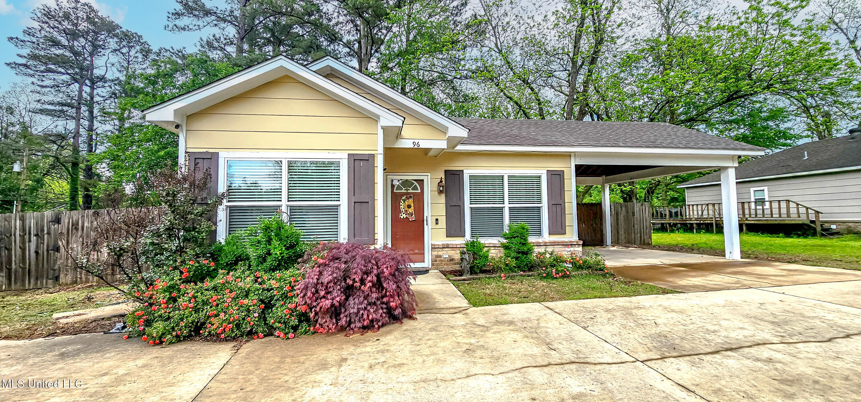 96 Line Street, Senatobia, Mississippi image 2