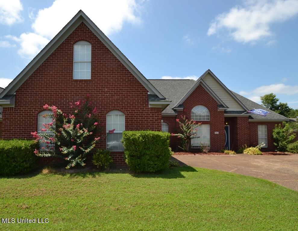 5661 Michaelson Drive, Olive Branch, Mississippi image 1