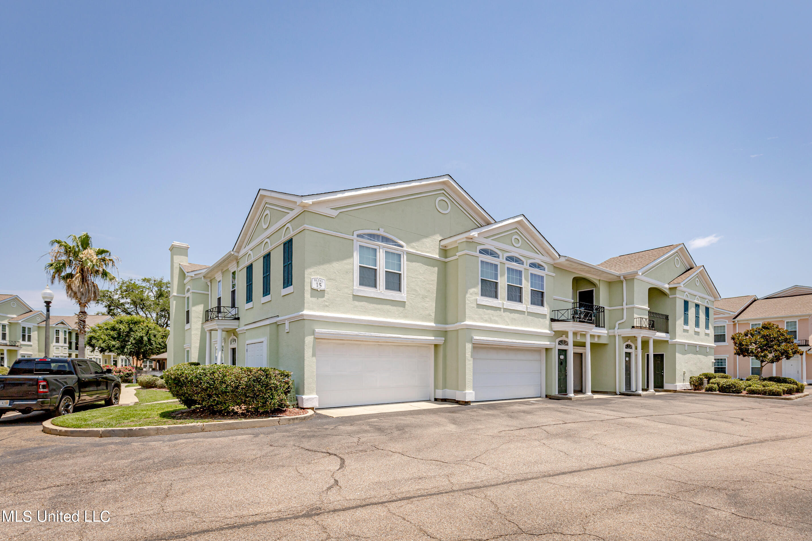 2252 Beach Drive #1503, Gulfport, Mississippi image 2