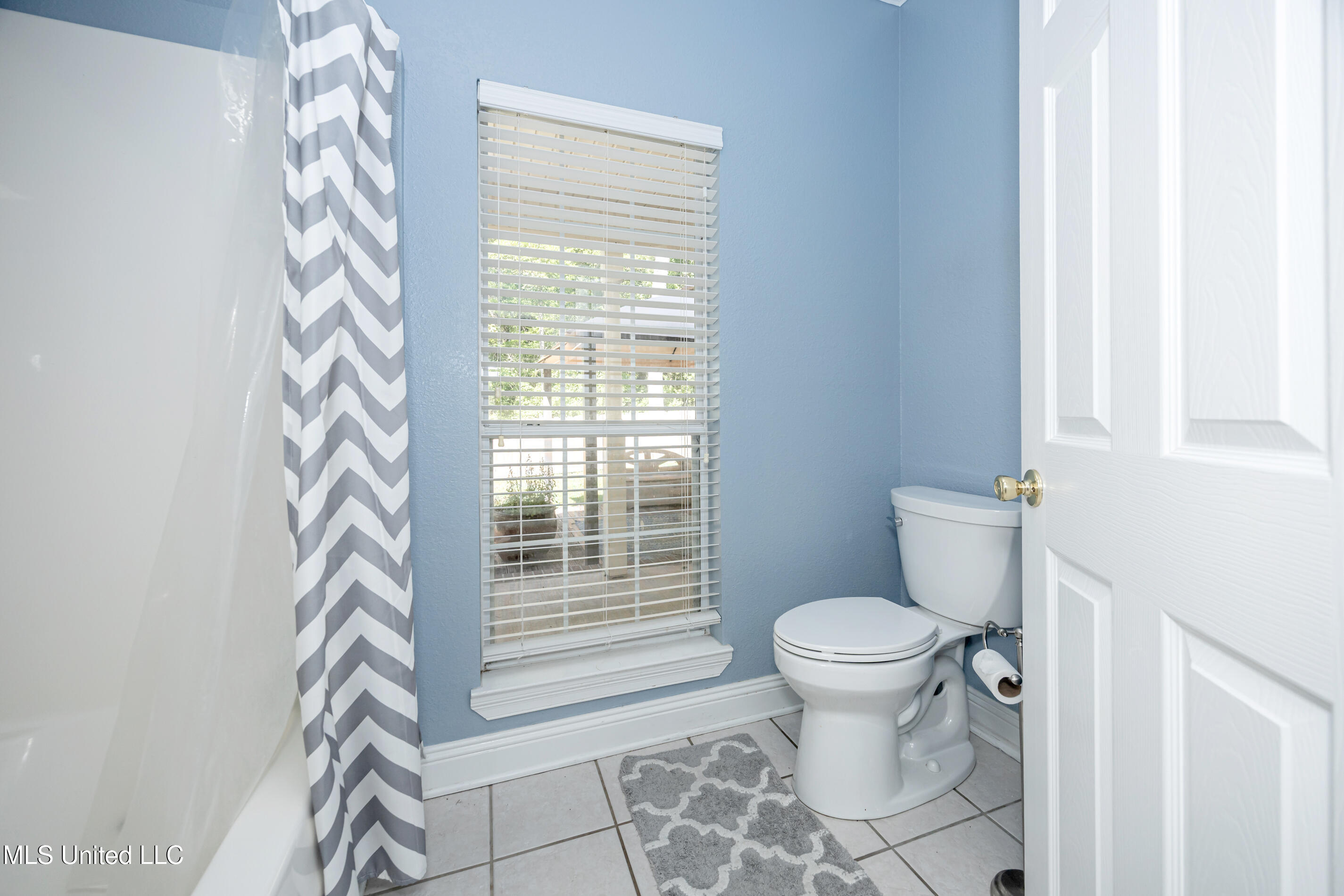 909 Magnolia Bayou Boulevard, Ocean Springs, Mississippi image 29