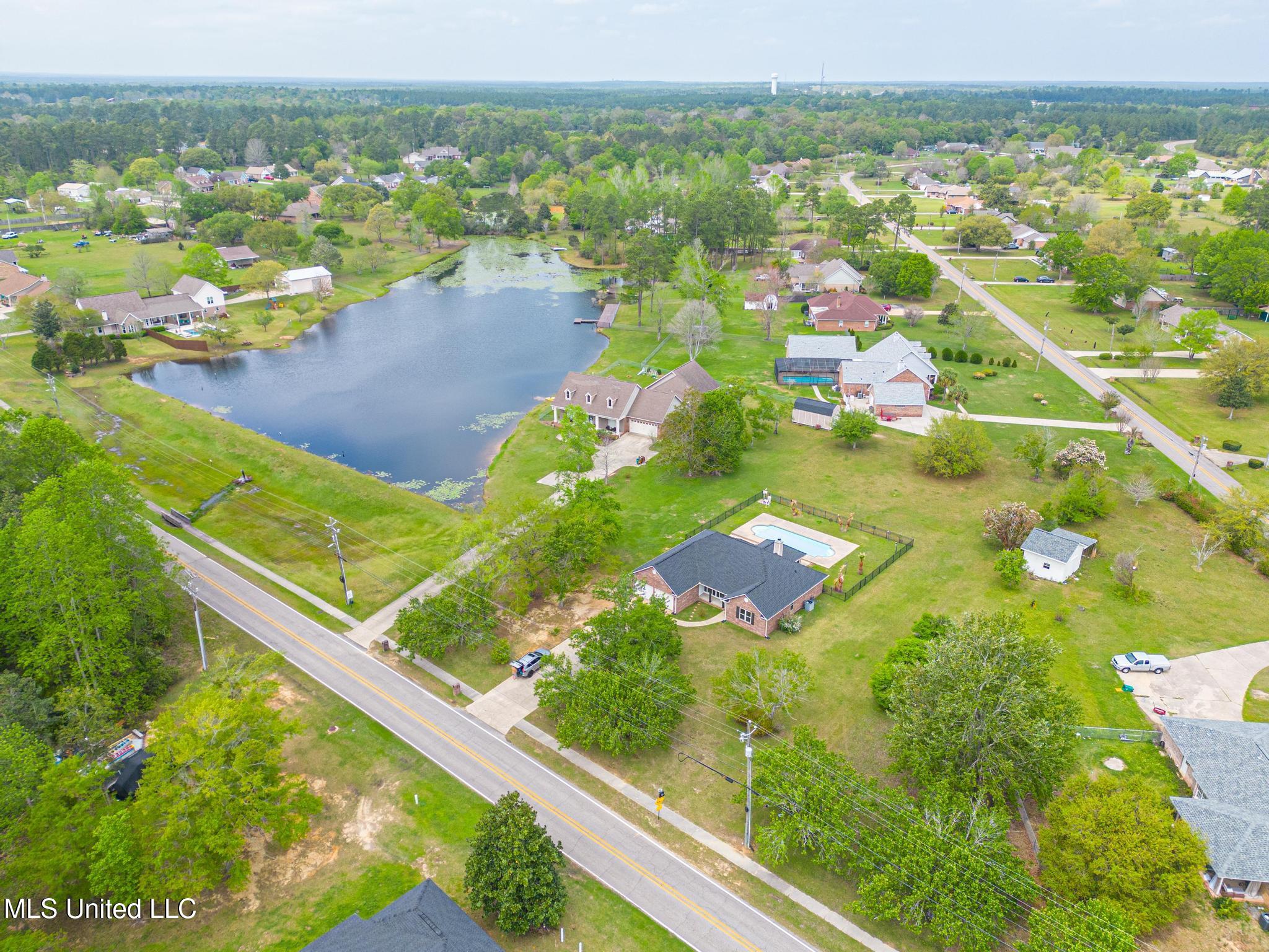 8132 Curry Road, Biloxi, Mississippi image 31