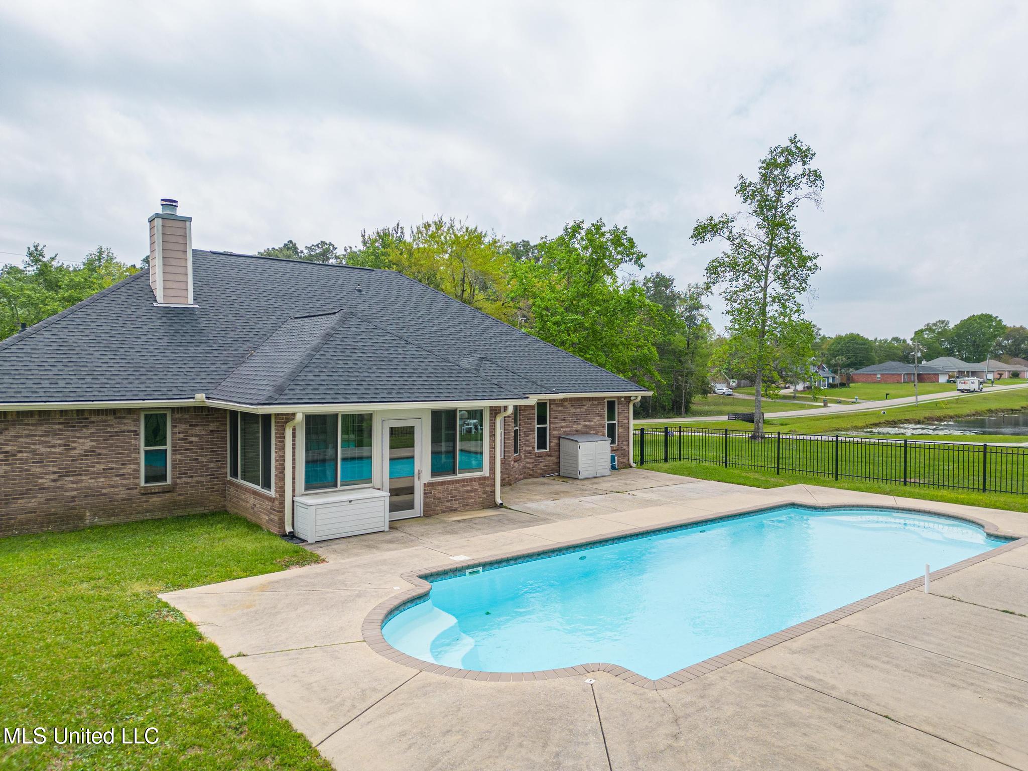 8132 Curry Road, Biloxi, Mississippi image 25