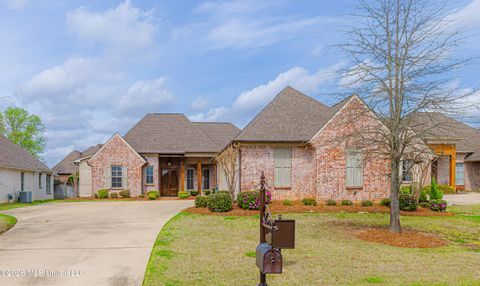 Homes For Sale - 104 Saint Charles Drive<br/> Madison County, Madison, MS 39110