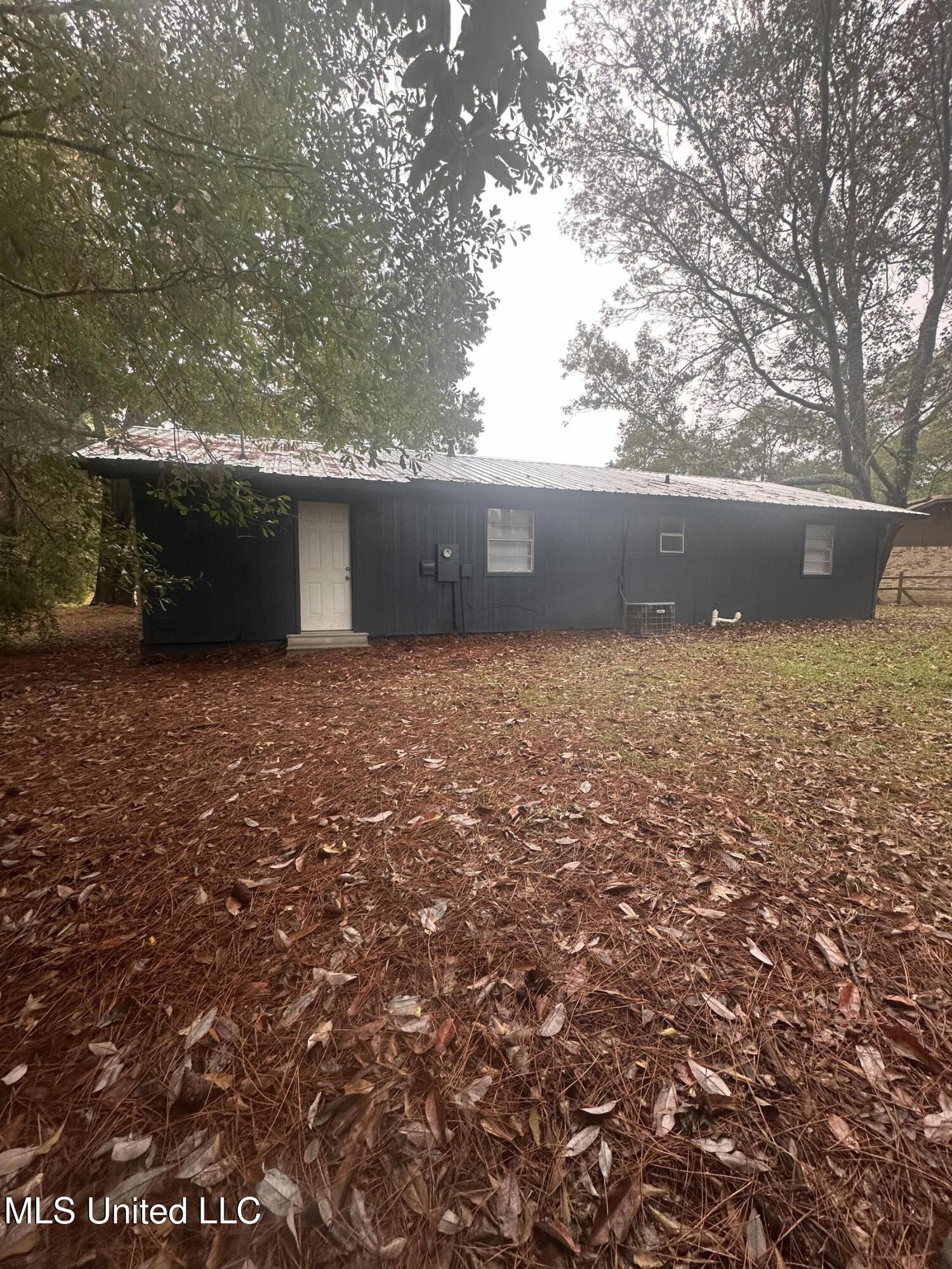 2137 Woodbury Road, Gautier, Mississippi image 12