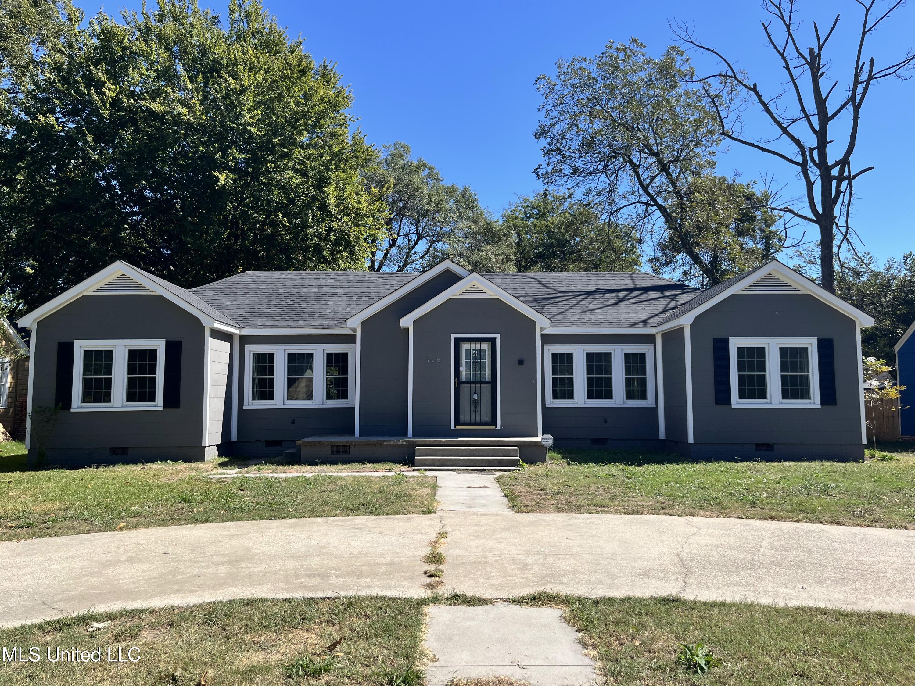 728 Cedar Street, Greenville, Mississippi image 1