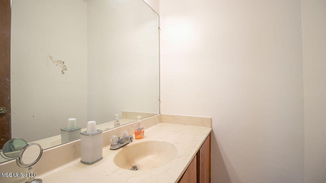 1100 Hickory Drive, Long Beach, Mississippi image 21