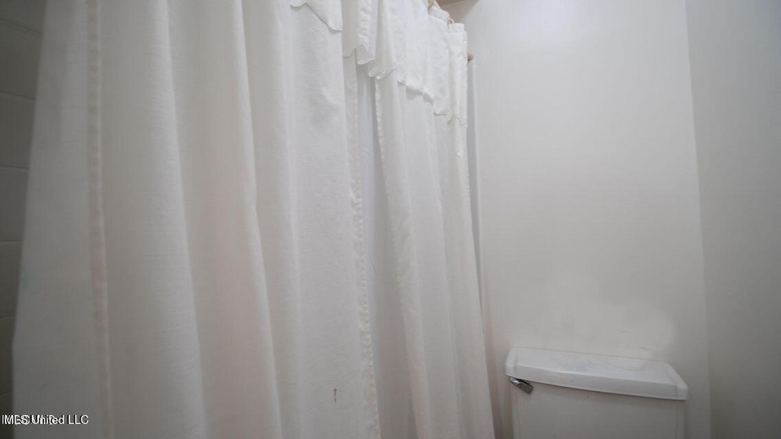 1100 Hickory Drive, Long Beach, Mississippi image 23