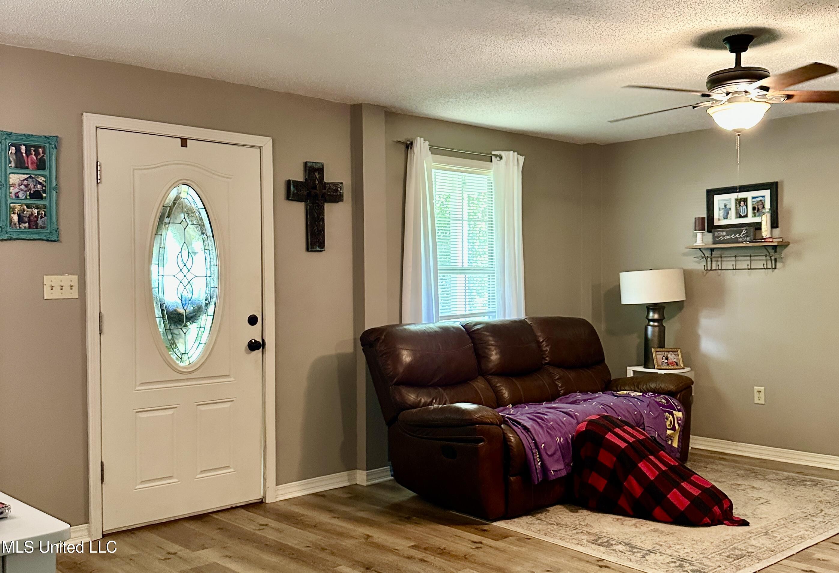 Biloxi, Mississippi 39532, United States, 3 Bedrooms Bedrooms, ,2 BathroomsBathrooms,Residential,Active,191652