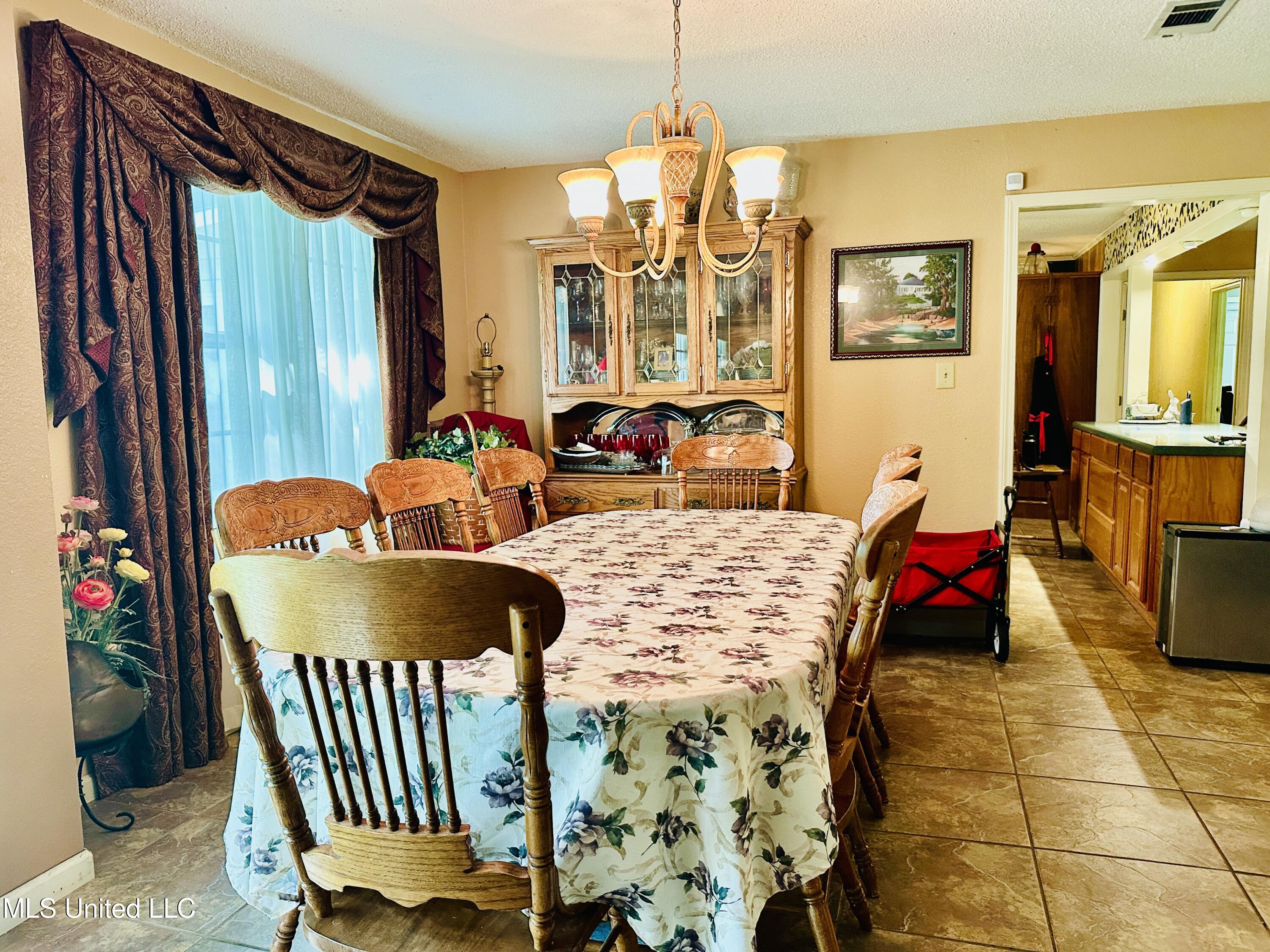 Biloxi, Mississippi 39532, United States, 3 Bedrooms Bedrooms, ,2 BathroomsBathrooms,Residential,Active,191652