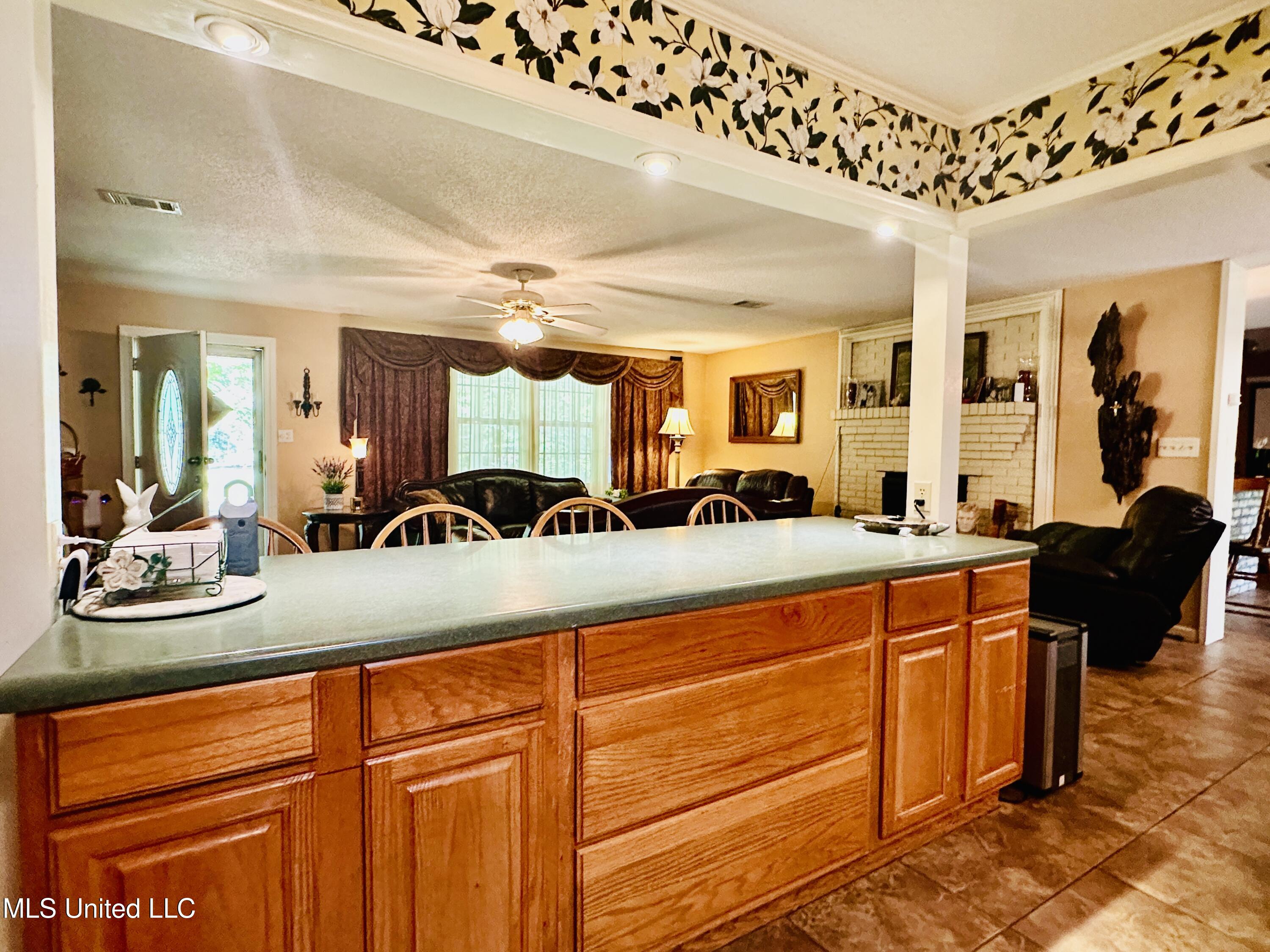 Biloxi, Mississippi 39532, United States, 3 Bedrooms Bedrooms, ,2 BathroomsBathrooms,Residential,Active,191652