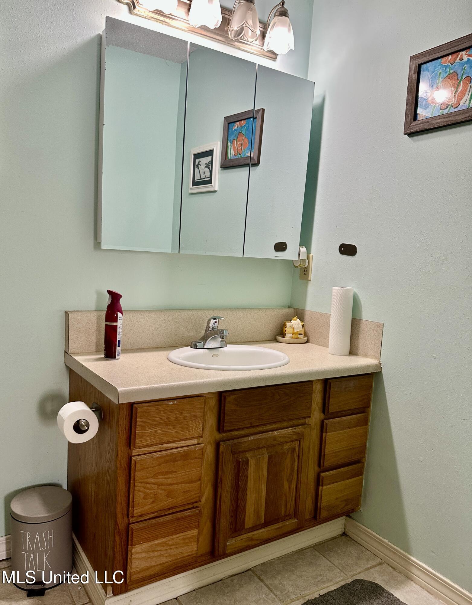 Biloxi, Mississippi 39532, United States, 3 Bedrooms Bedrooms, ,2 BathroomsBathrooms,Residential,Active,191652