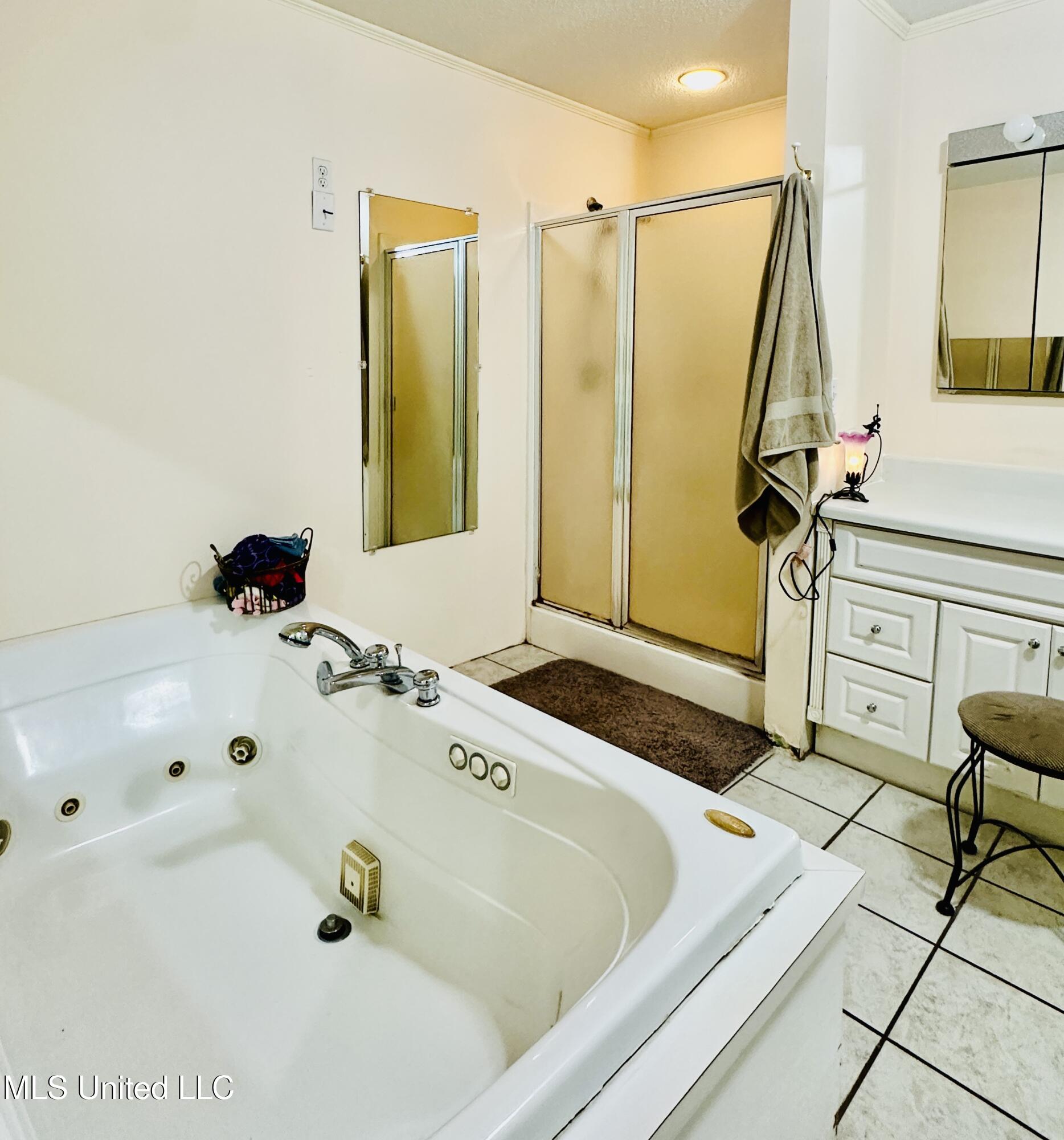 Biloxi, Mississippi 39532, United States, 3 Bedrooms Bedrooms, ,2 BathroomsBathrooms,Residential,Active,191652