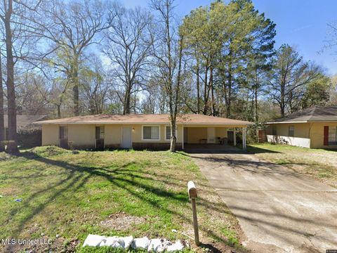 Homes For Sale - 1109 Wooddell Drive<br/> Hinds County, Jackson, MS 39212