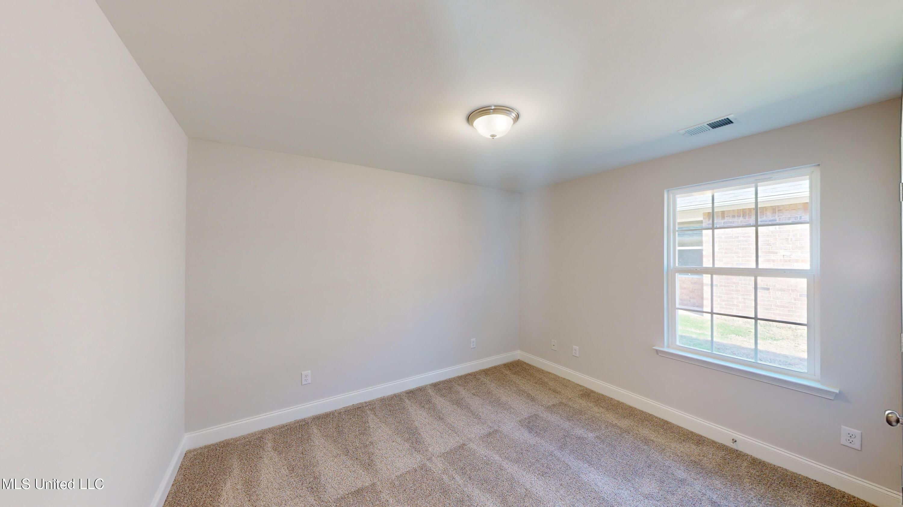 7951 Gardendale Drive, Olive Branch, Mississippi image 19